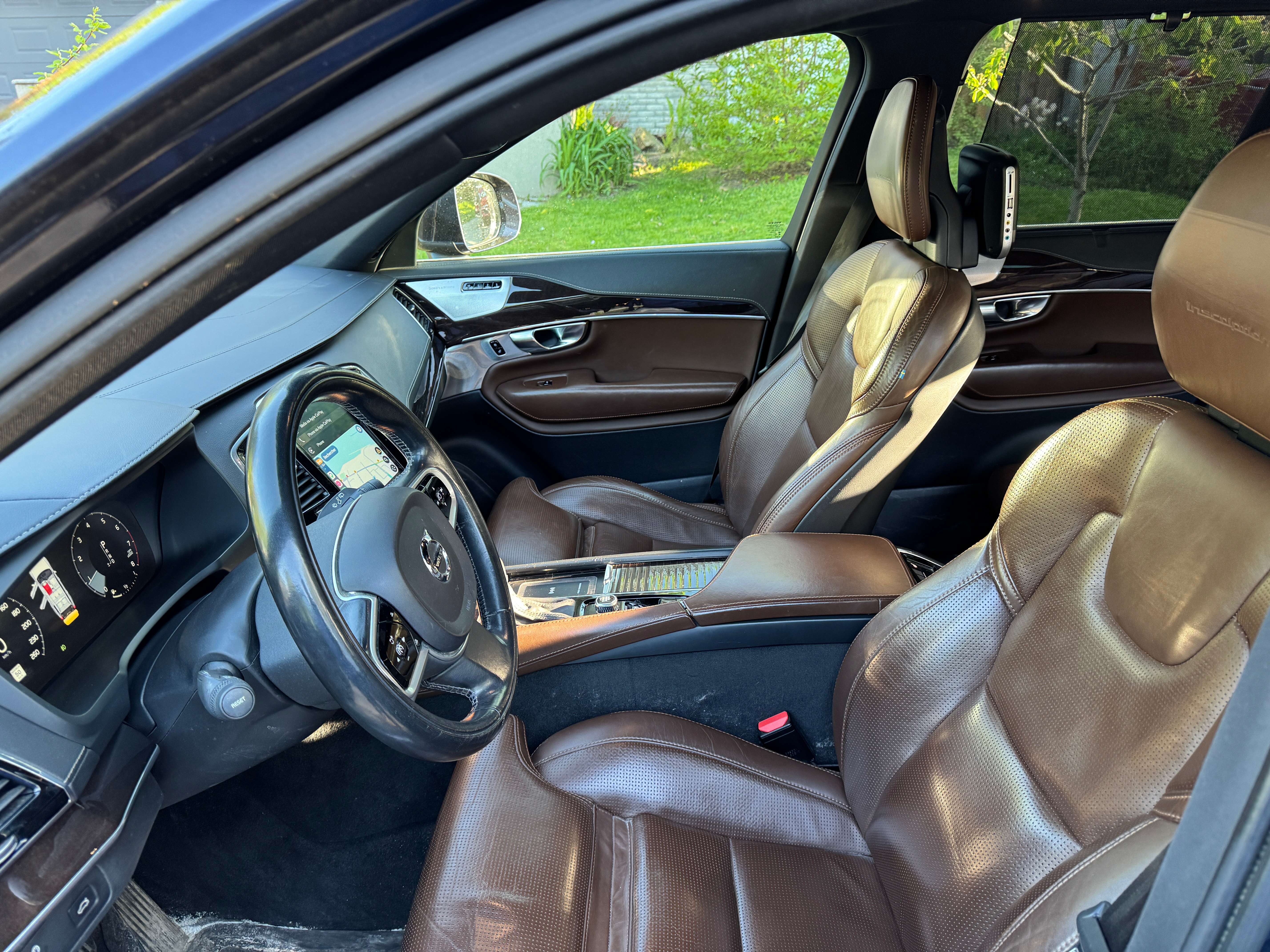2019 Volvo XC90 Inscription / Fully Loaded / Massage Seats / A1 thumb 14