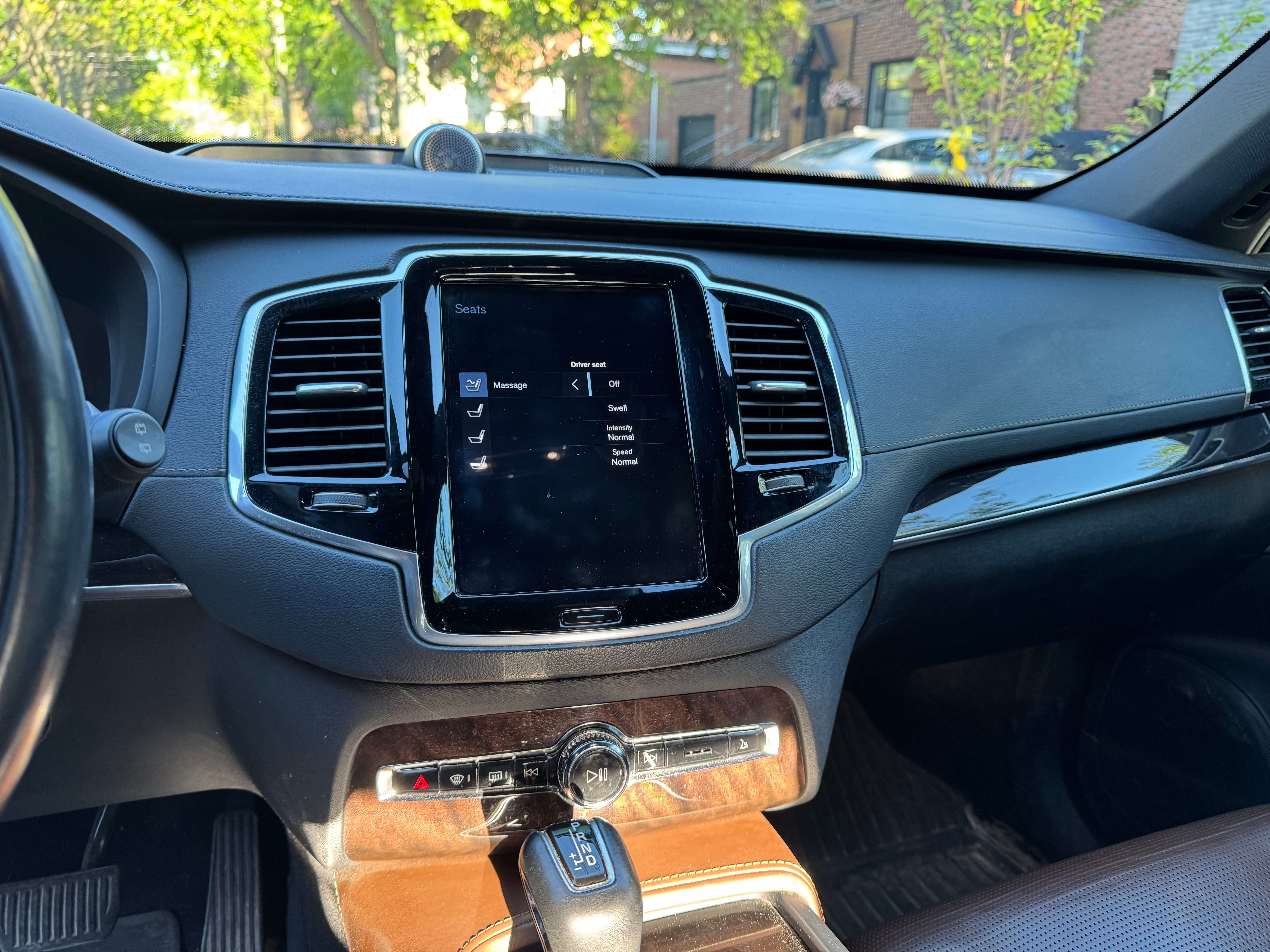 2019 Volvo XC90 Inscription / Fully Loaded / Massage Seats / A1 thumb 20