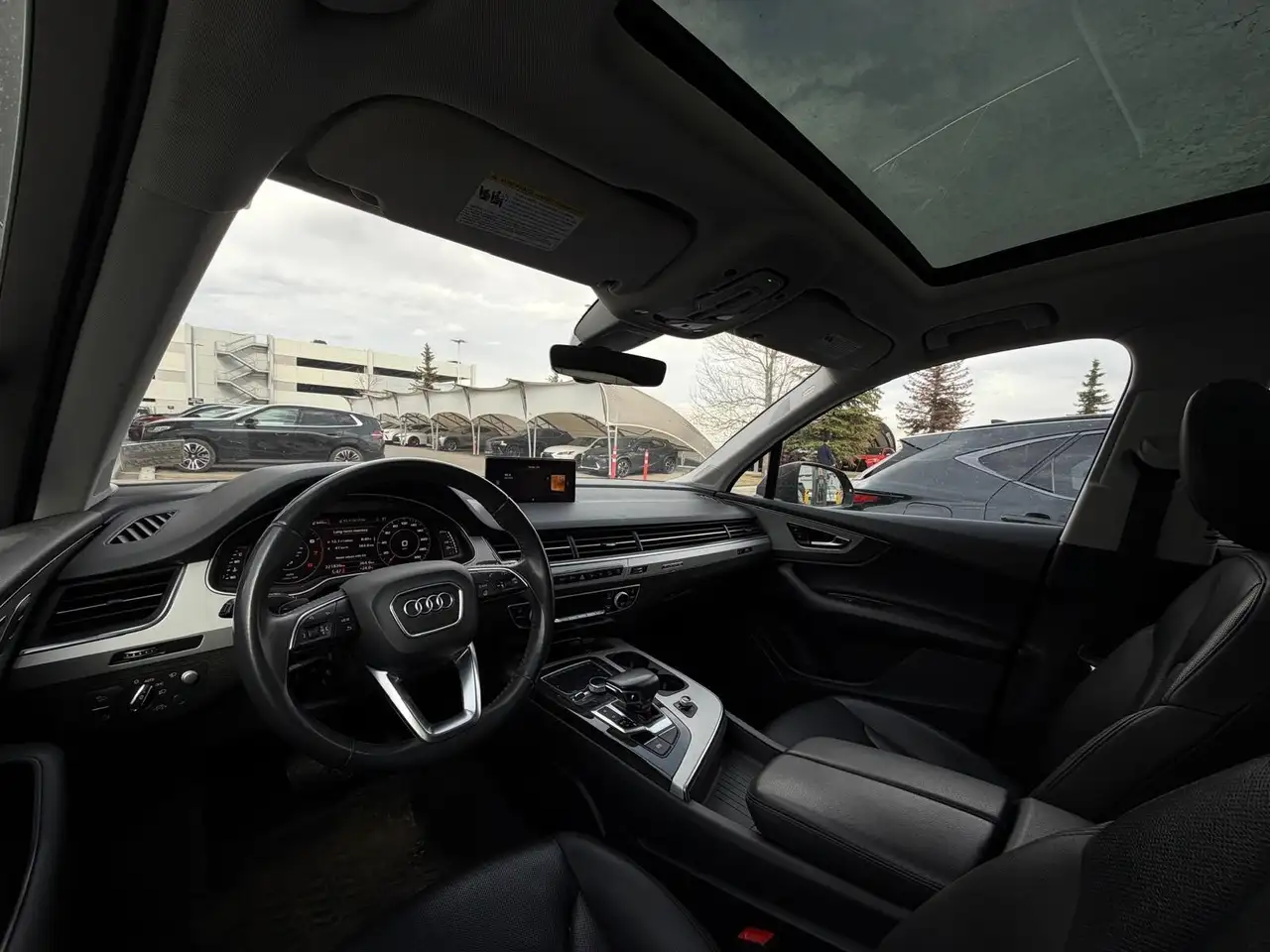 Audi Q7 снимка Audi Q7