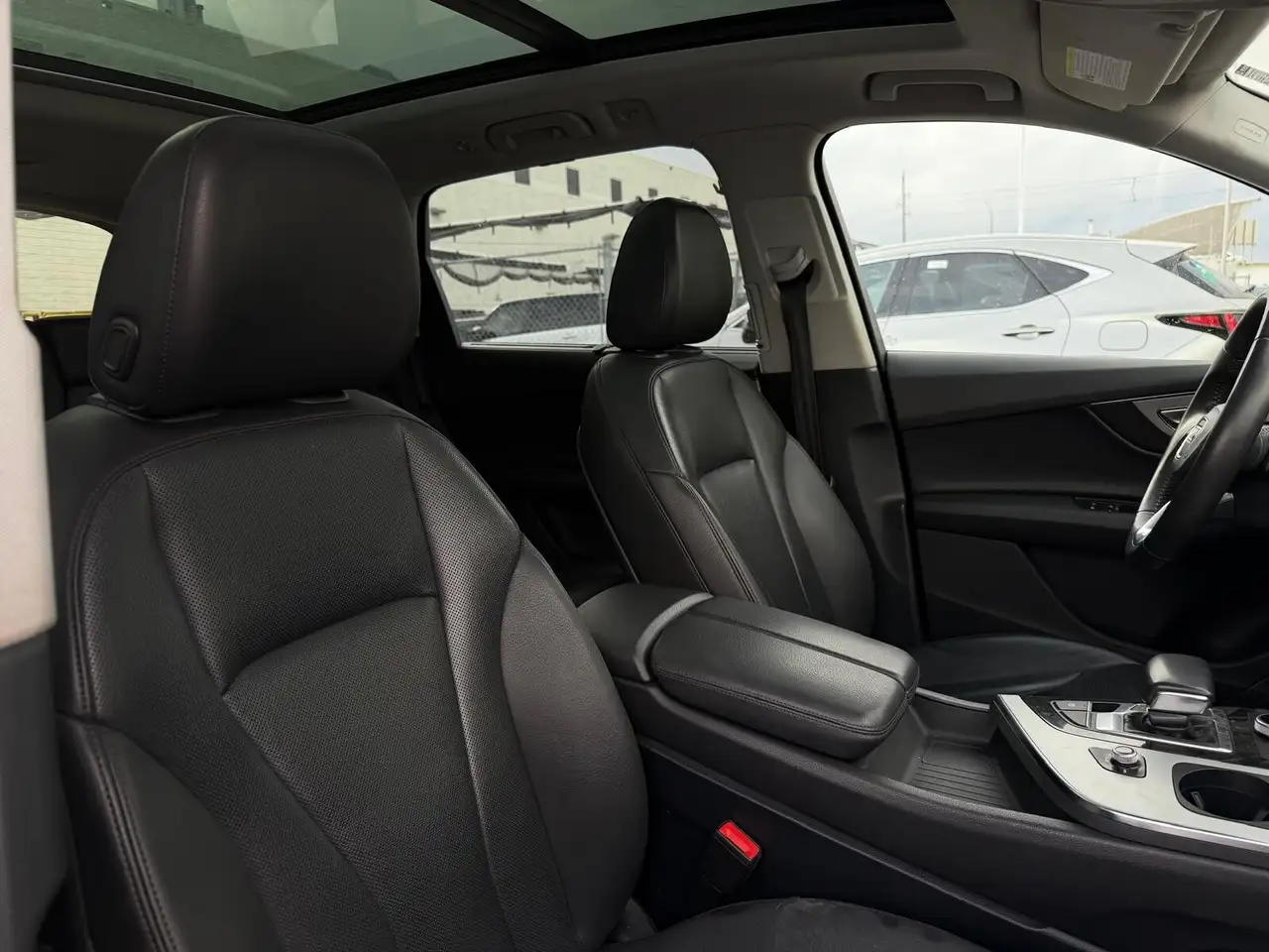 Audi Q7 снимка Audi Q7