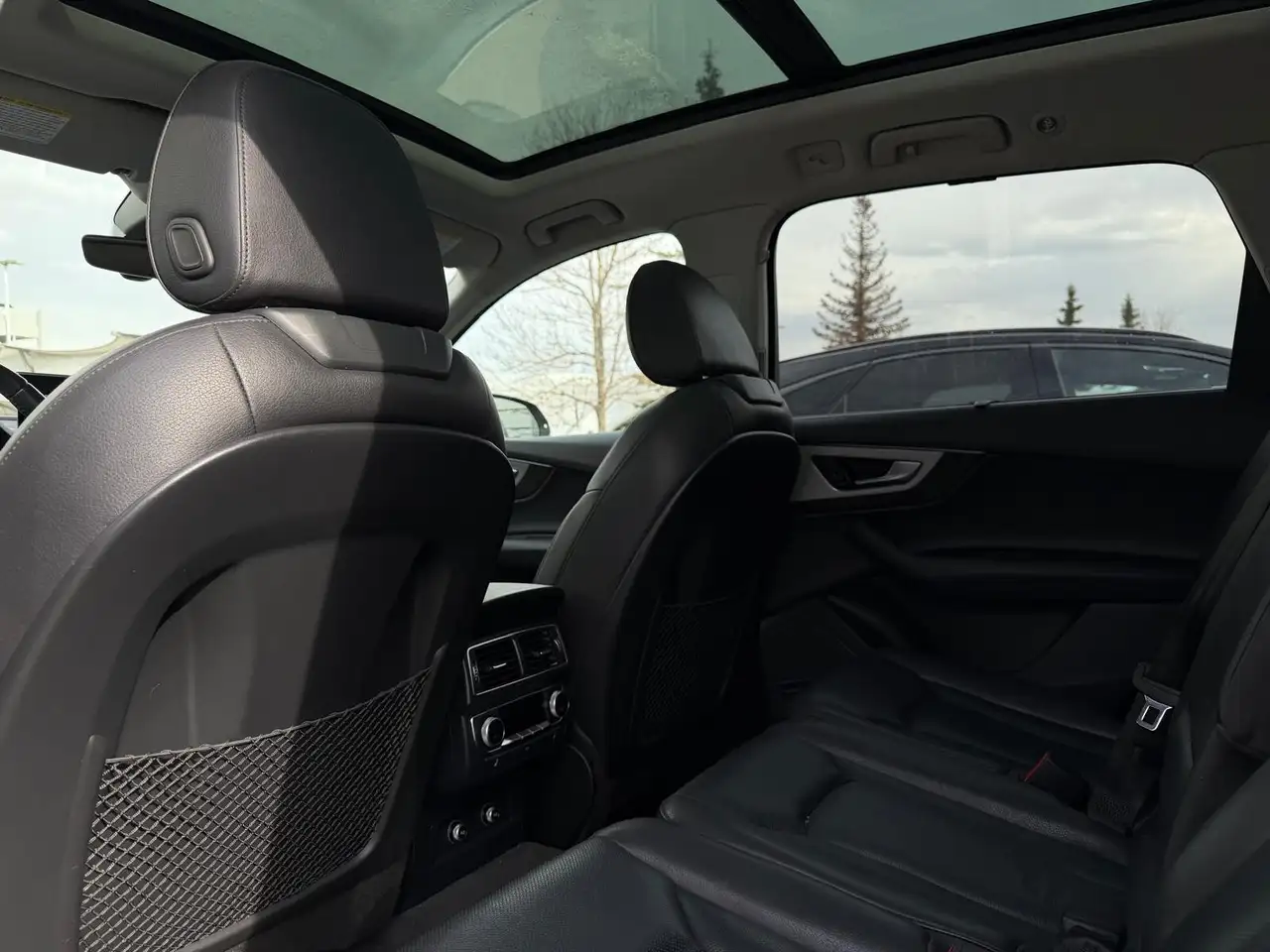 Audi Q7 снимка Audi Q7