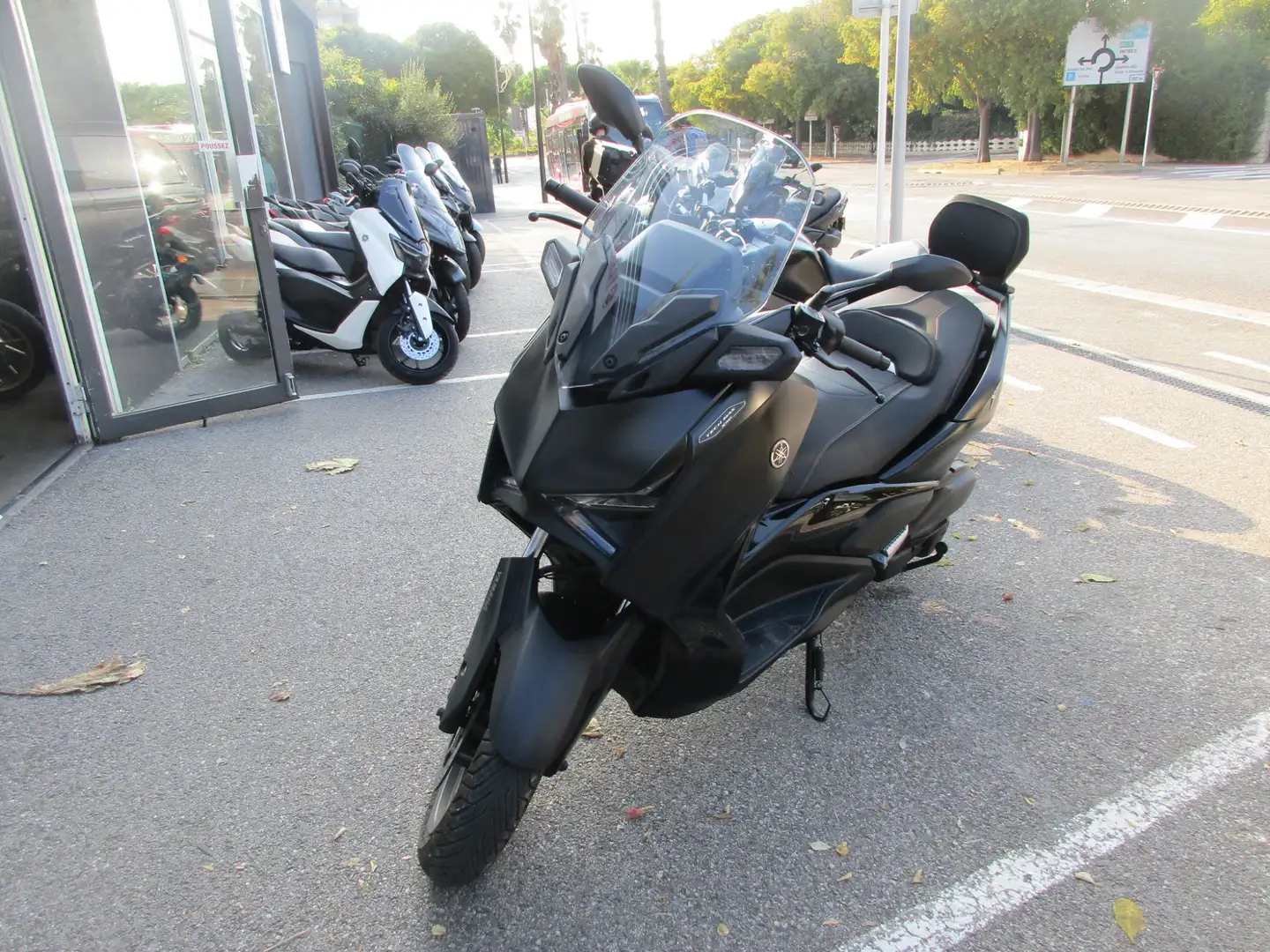 Yamaha X-Max 125 Noir - 2
