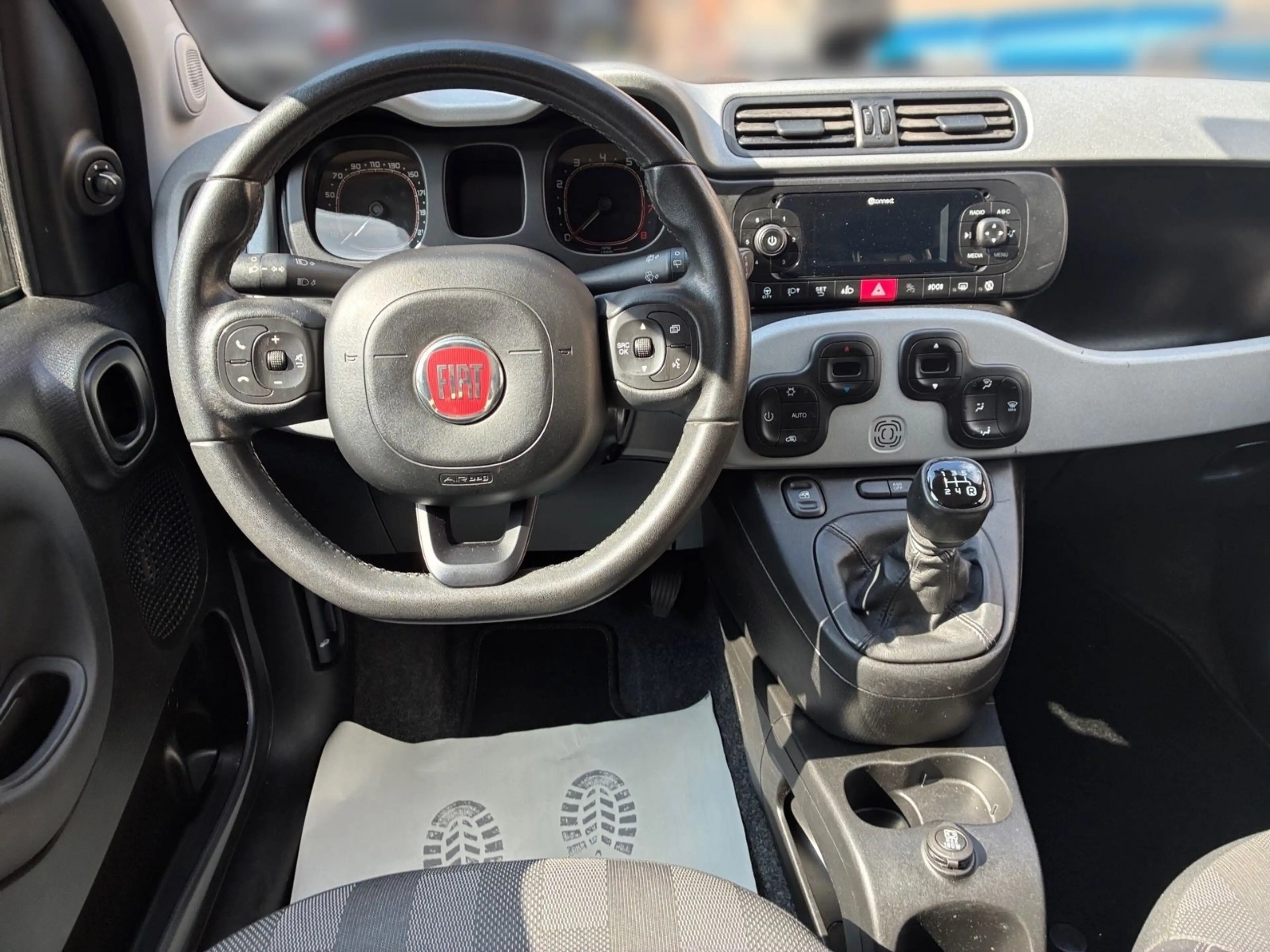 Fiat Panda City Cross 1.2 Klimaautomatik — photo 8