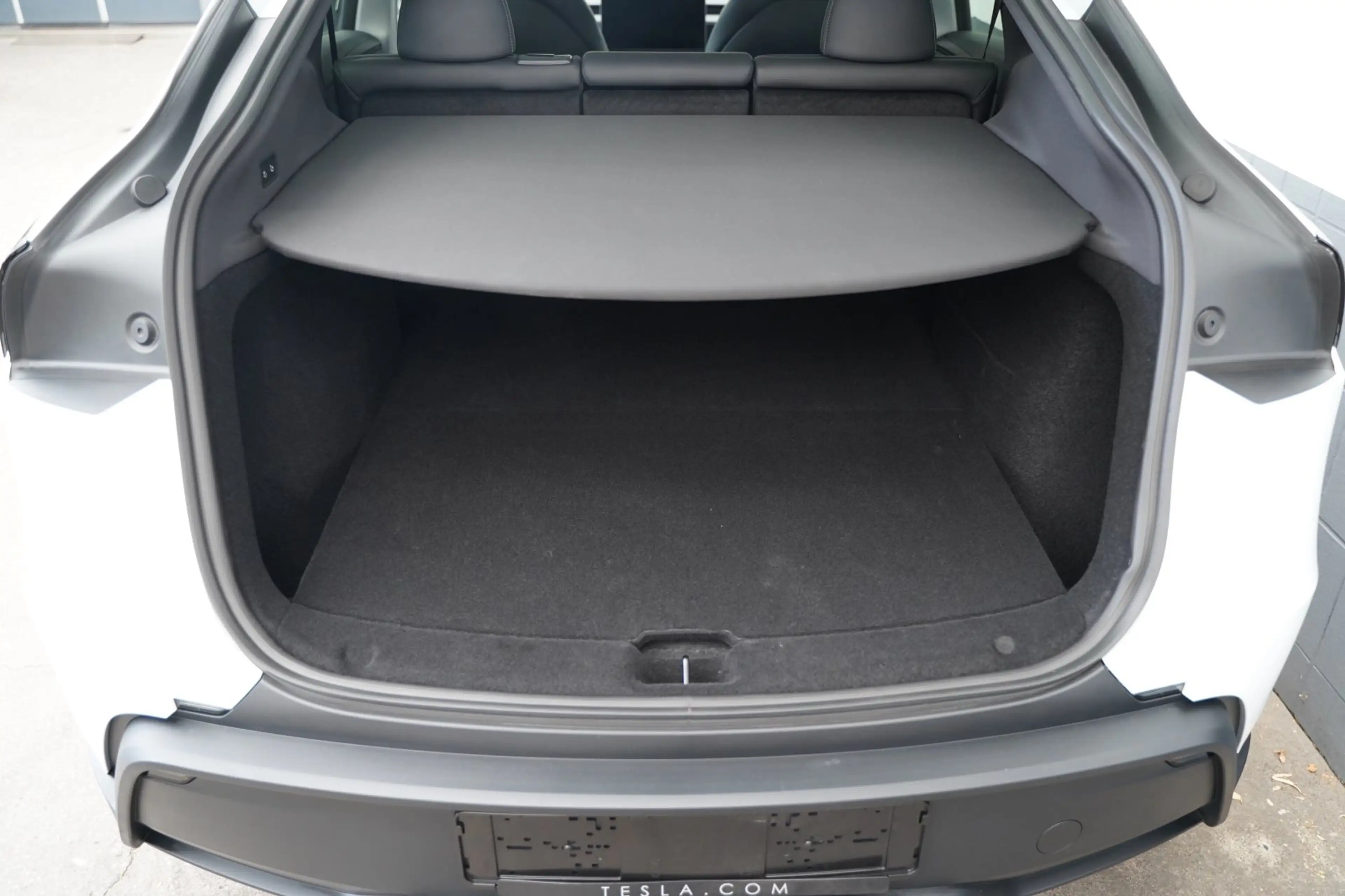Tesla Model Y Premium Long Range AWD 1.Hd. Unfallfrei — photo 8