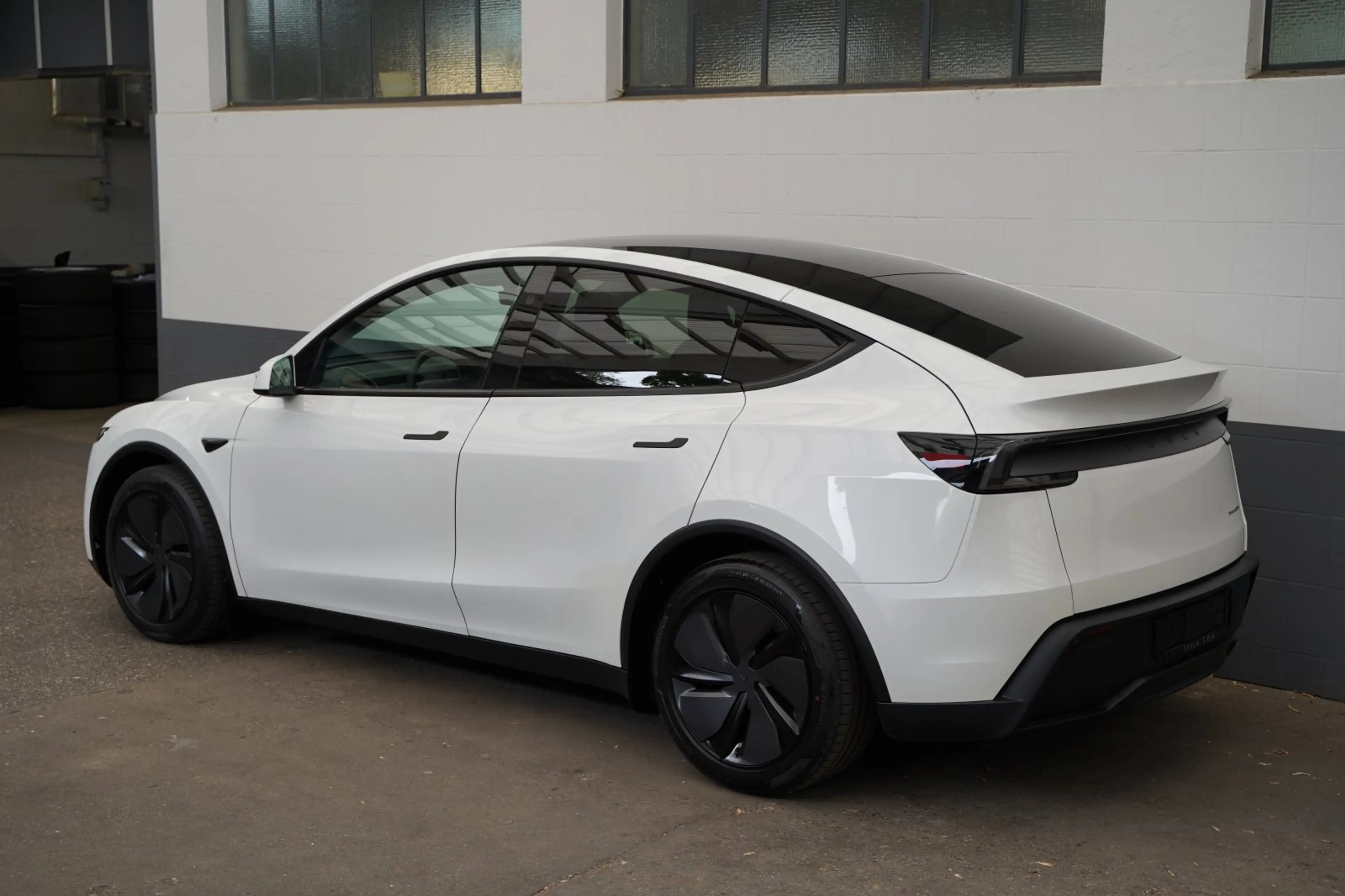 Tesla Model Y Premium Long Range AWD 1.Hd. Unfallfrei — photo 6