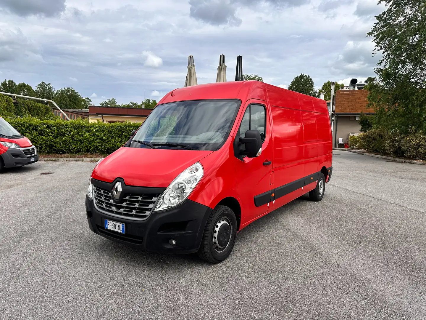 Renault Master 2.3 DCi Rojo - 1