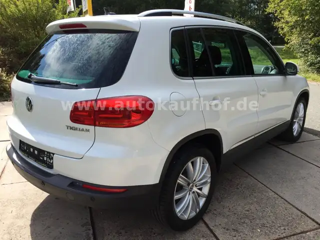 Volkswagen Tiguan view 6