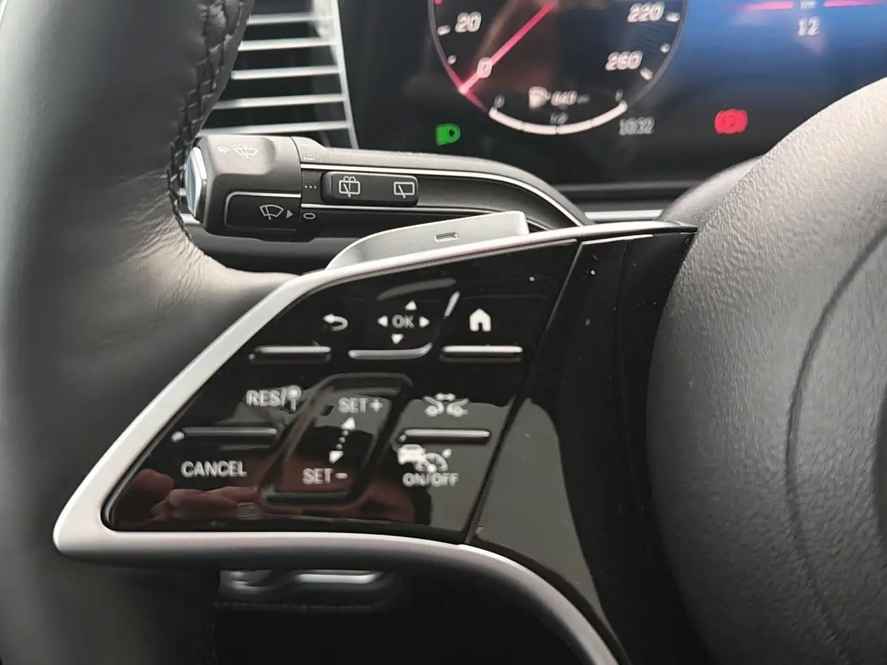 Mercedes-Benz GLE снимка Mercedes-Benz GLE