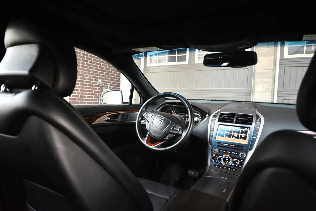 Lincoln MKZ снимка Lincoln MKZ