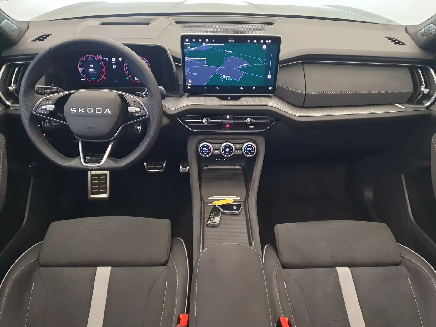 Skoda Kodiaq 1.5 TSI MHEV 150pk DSG/AUT Sportline 7p. Wegklapba Schwarz - 2