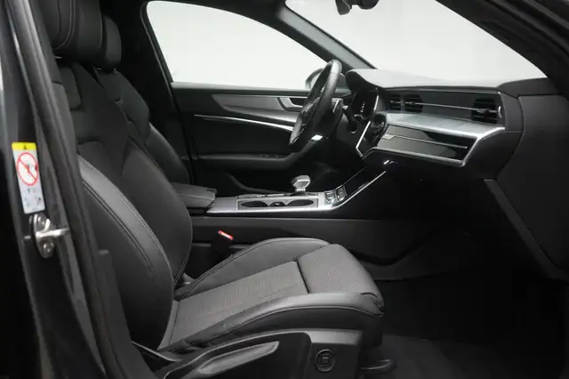 Audi A6 view 7