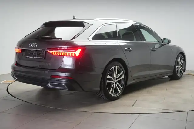 Audi A6 view 6