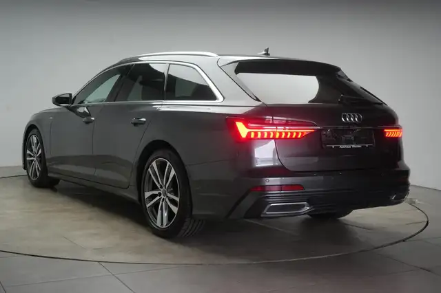 Audi A6 view 4