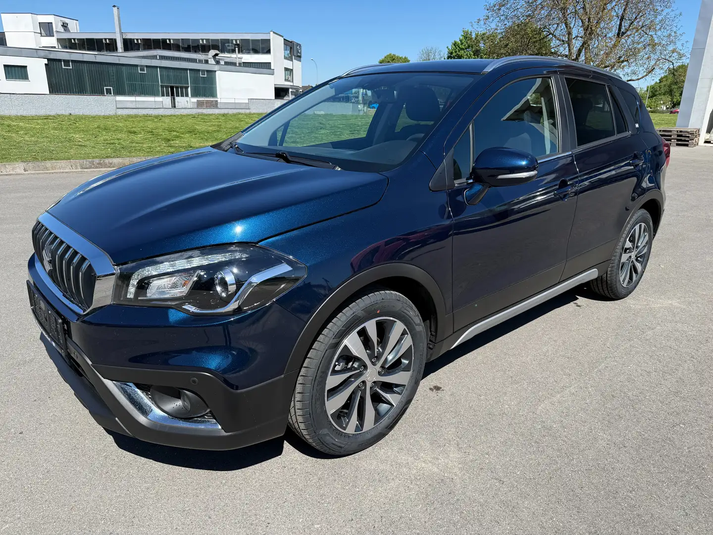 Suzuki SX4 S-Cross 1,4 DITC flash Navi Kamera Keyless Blau - 1