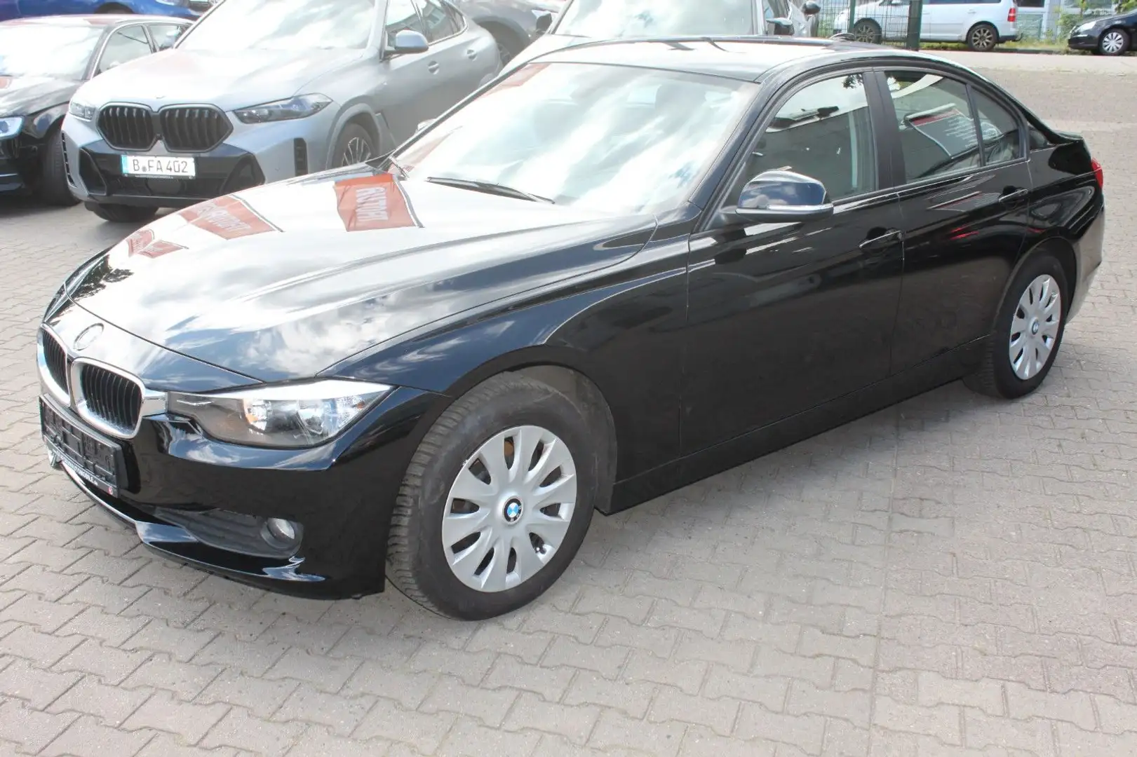 BMW 318 Baureihe 3 Lim. 318 d - 1
