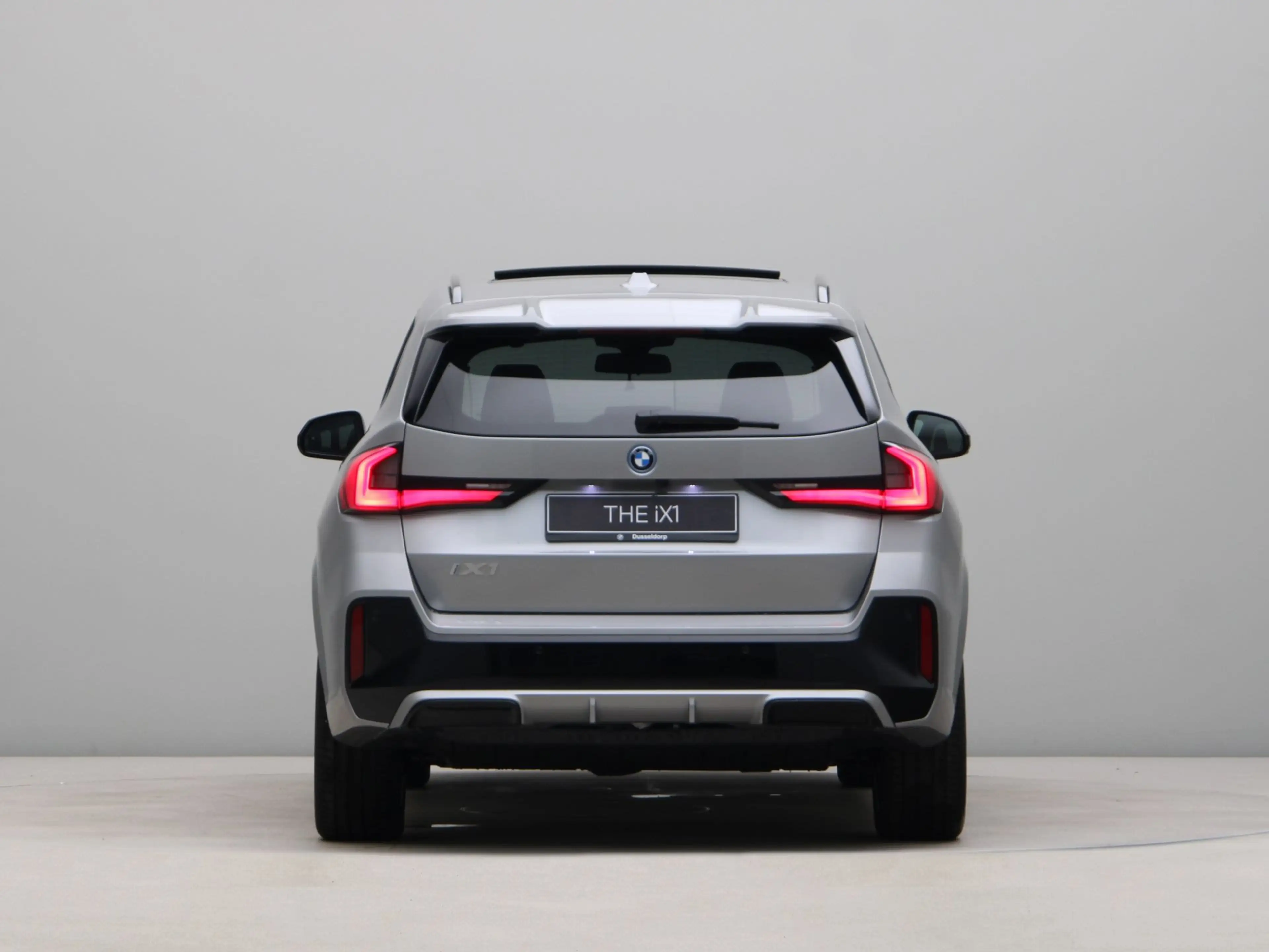 BMW iX1 eDrive20 67 kWh M Sport Edition — photo 10