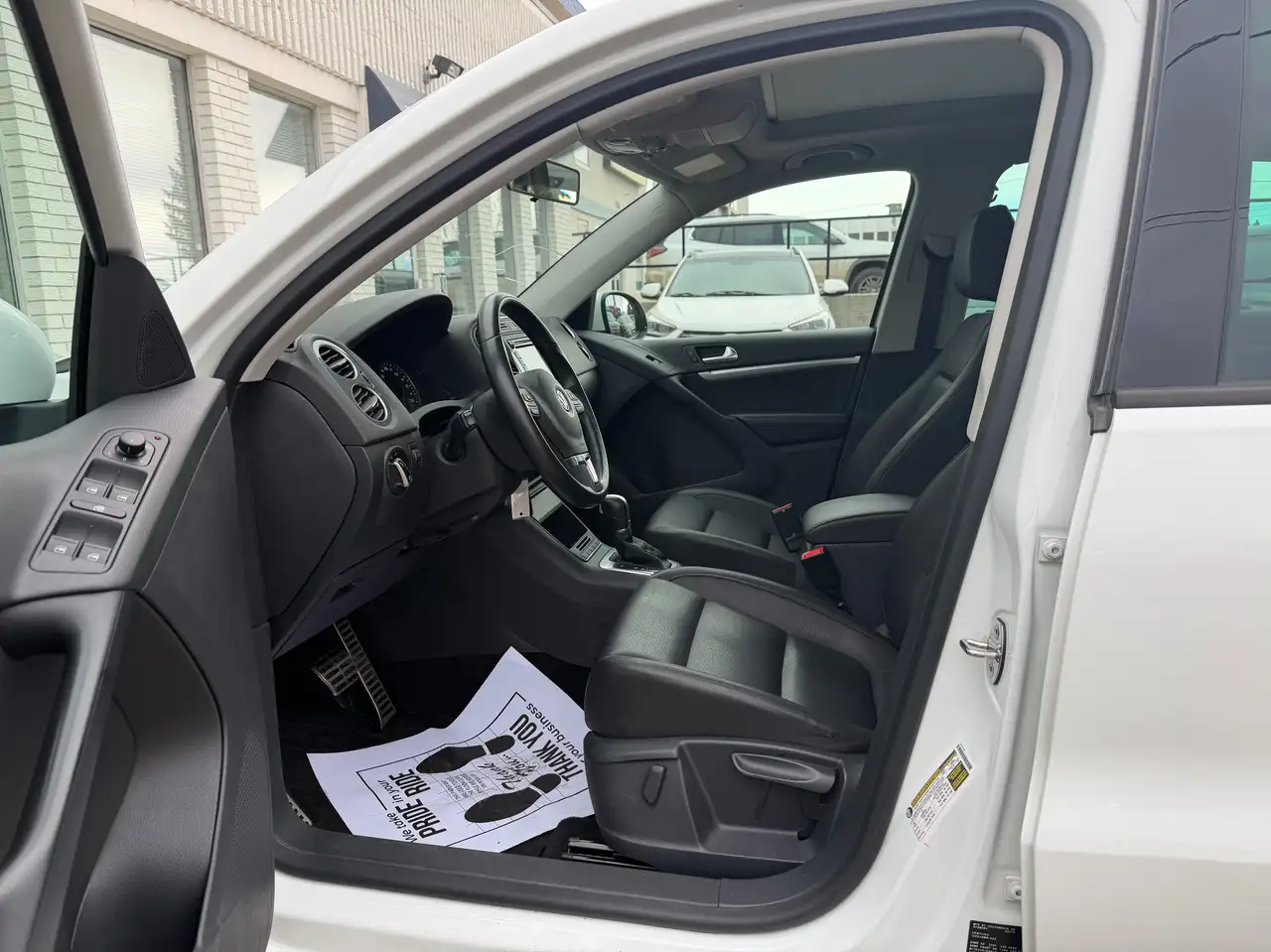 Volkswagen Tiguan снимка Volkswagen Tiguan