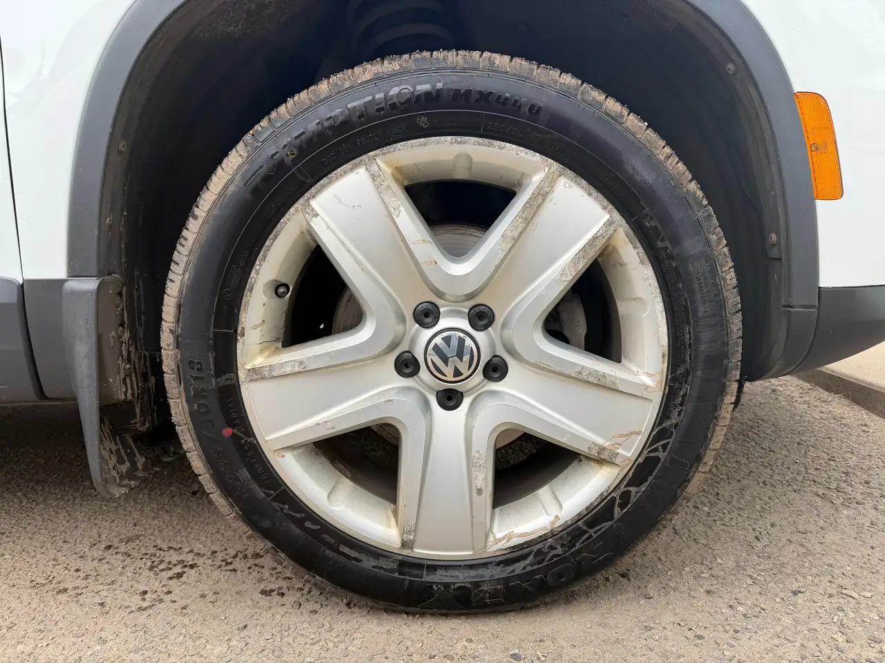 Volkswagen Tiguan снимка Volkswagen Tiguan