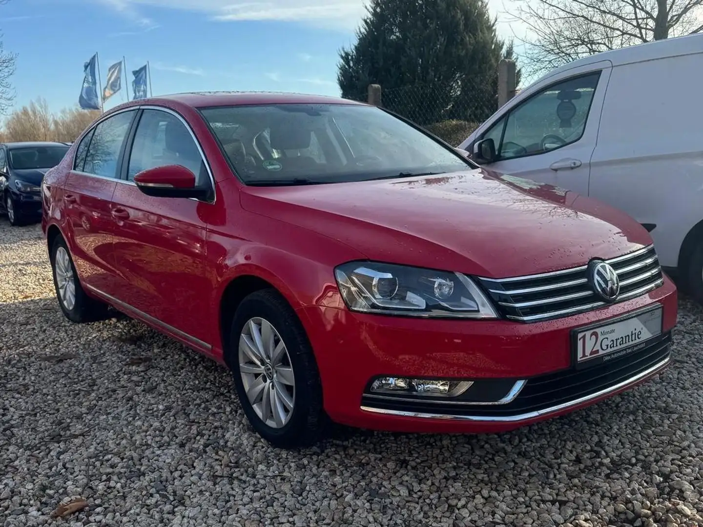 Volkswagen Passat Lim.Aut.*Xenon*Garantie*TÜV+Service* Rot - 1