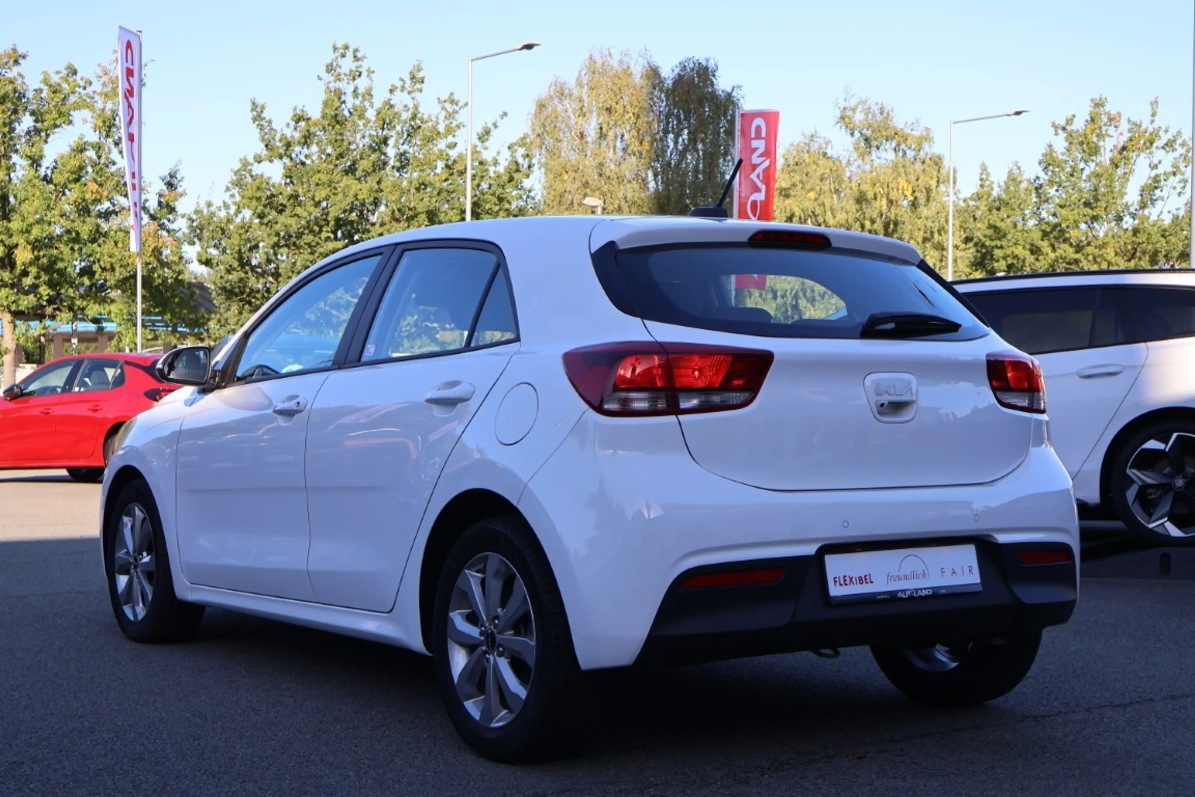 Kia Rio Vision LED Navi Sitzheizung DAB Kamera PDC — photo 4