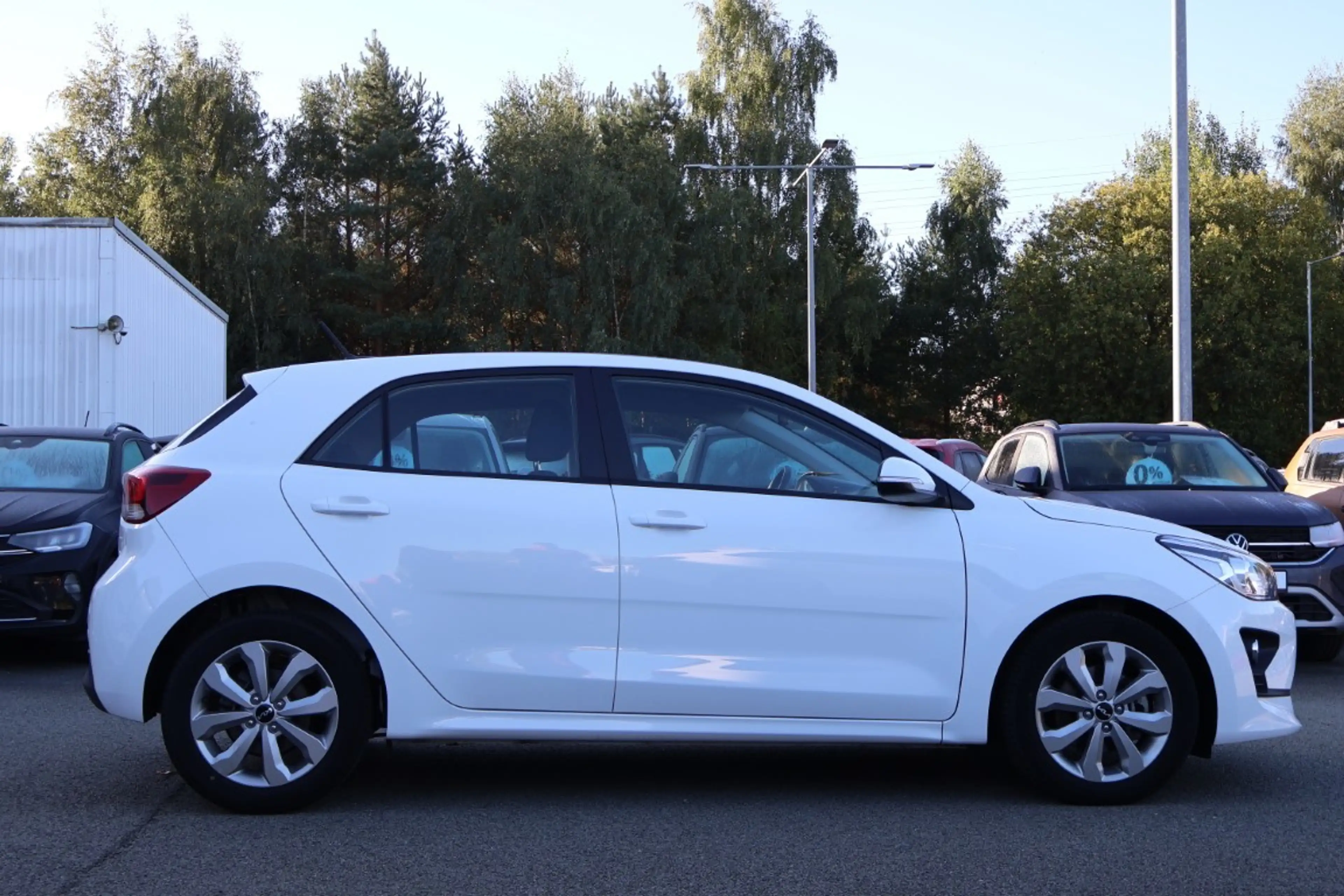 Kia Rio Vision LED Navi Sitzheizung DAB Kamera PDC — photo 7