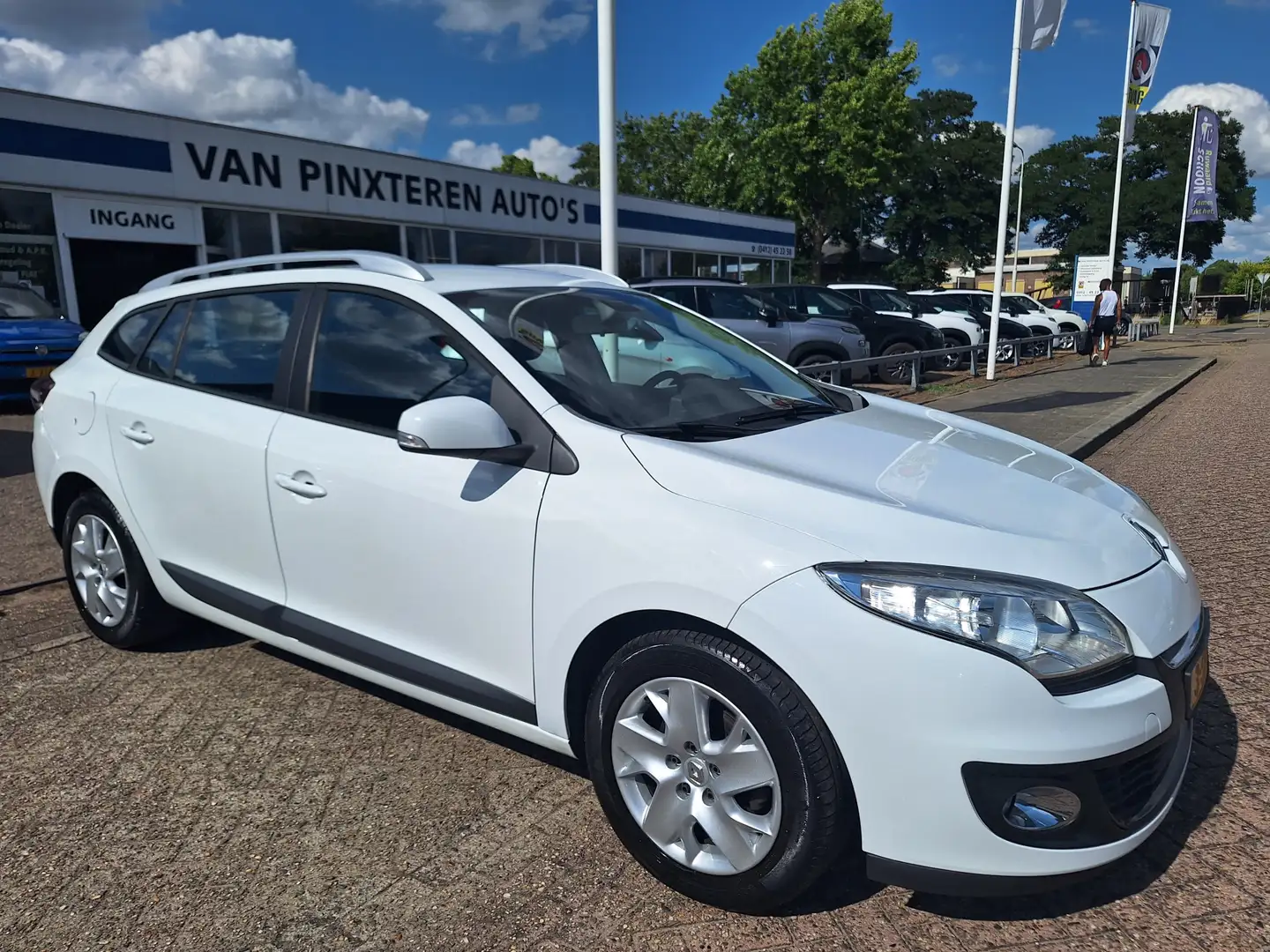 Renault Megane Estate 1.5 dCi Expression trekhaak + WINTERSET Wit - 1
