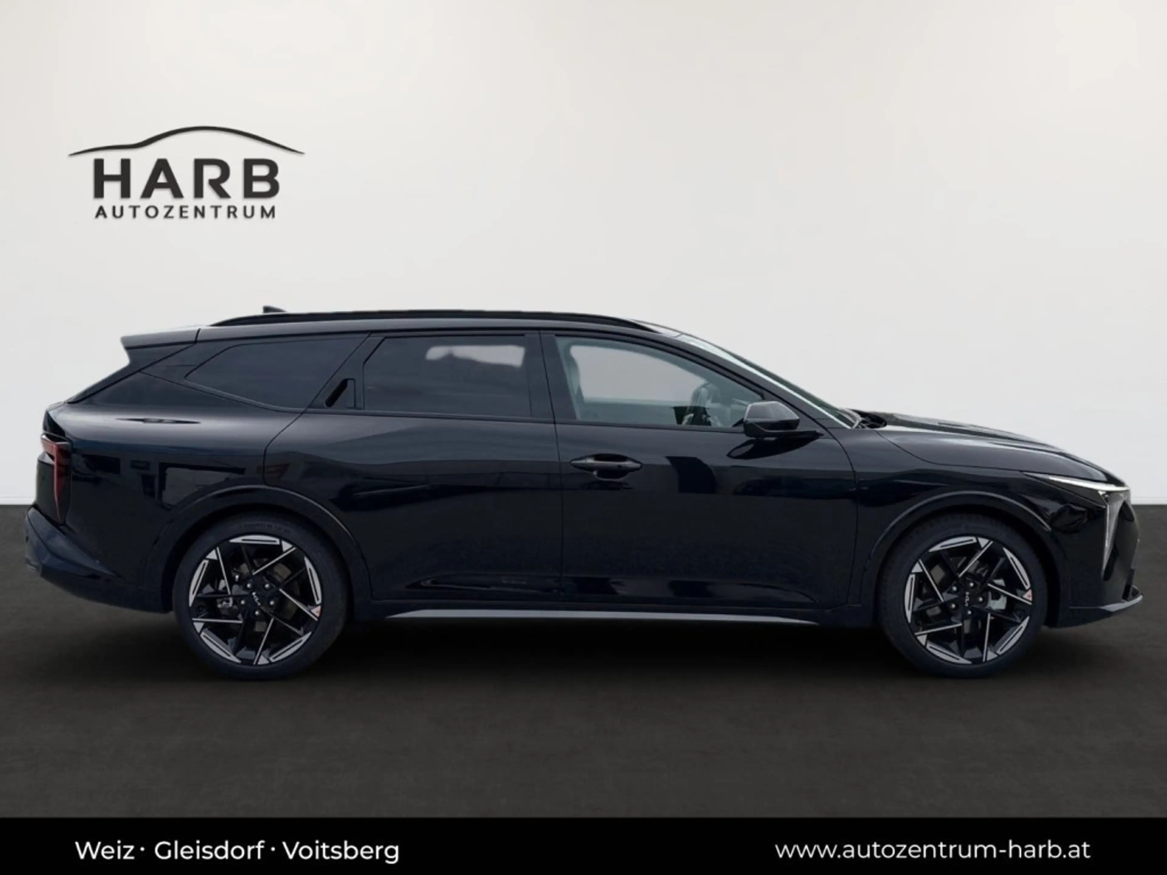 Kia K4 WGN/GT-LINE/1.6 TGDI/DCT7/150/MY26 — photo 9