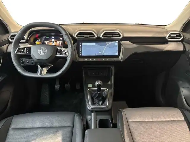 MG ZS view 13