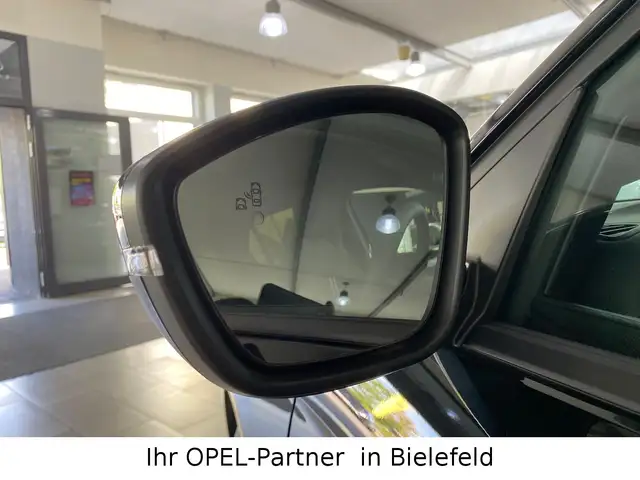Opel Corsa view 8