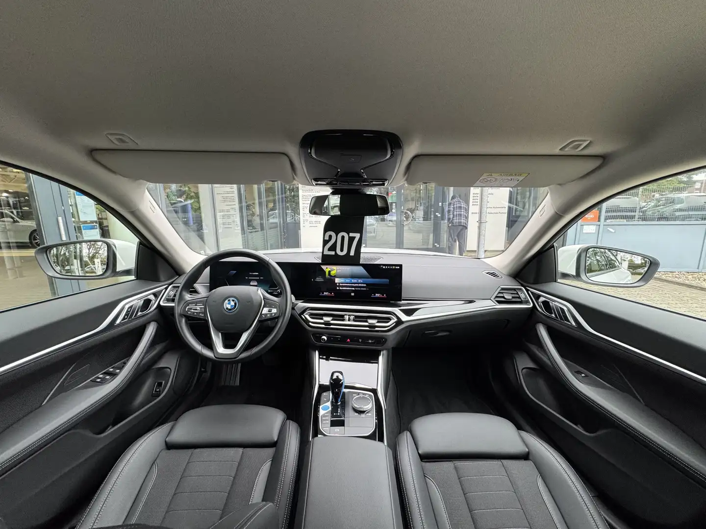 BMW i4 eDrive40 Gran Coupé Widscreen Finanz. 1,89% Weiß - 2