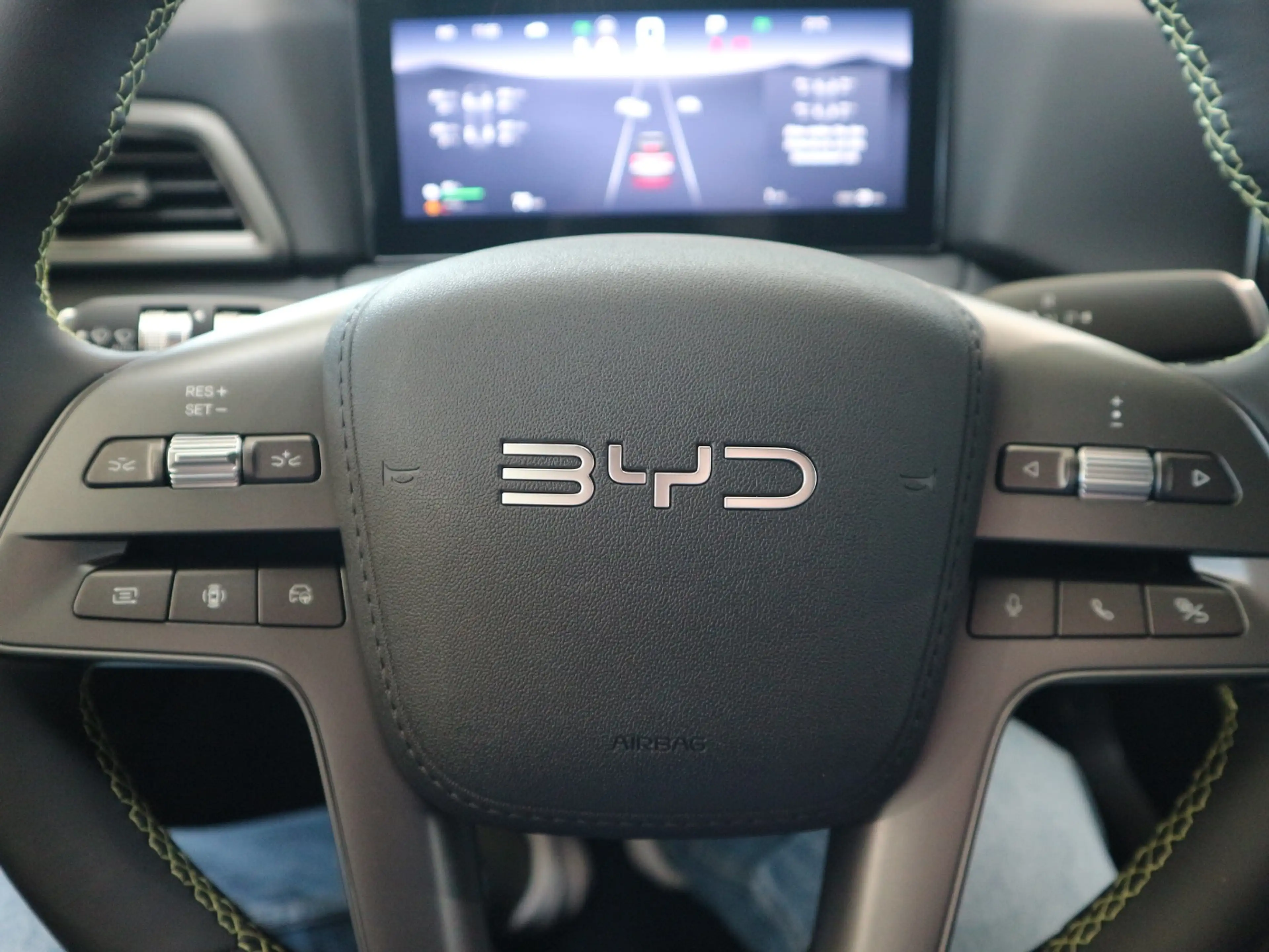 BYD Atto 2 DM-i Boost 360° LED Navi Pano SHZ Assist — photo 20