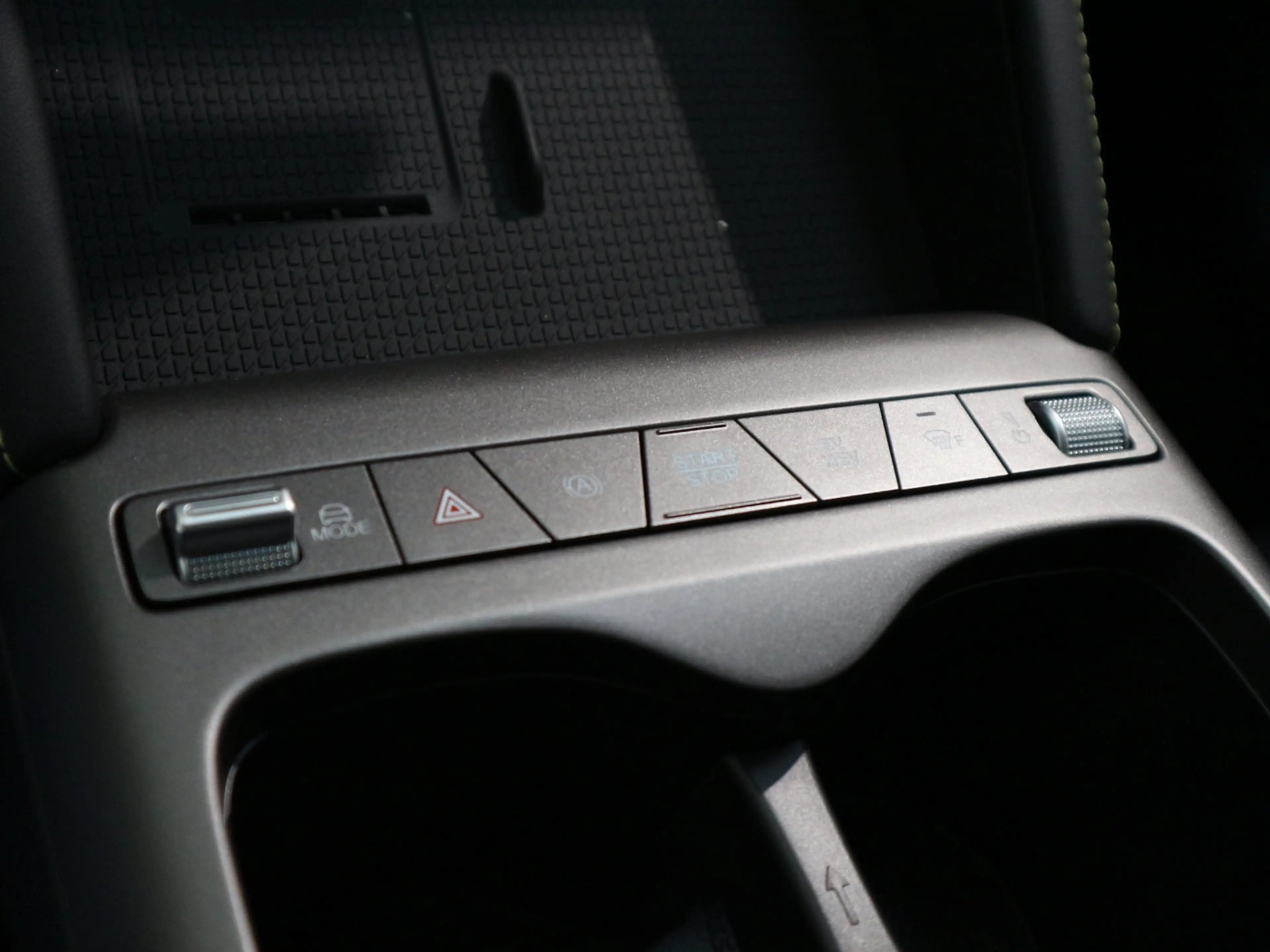 BYD Atto 2 DM-i Boost 360° LED Navi Pano SHZ Assist — photo 14