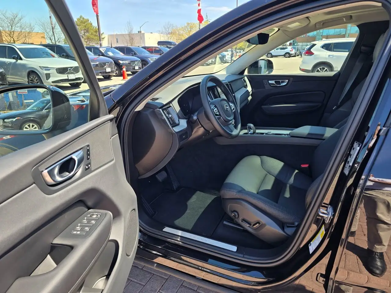 Volvo XC60 снимка Volvo XC60