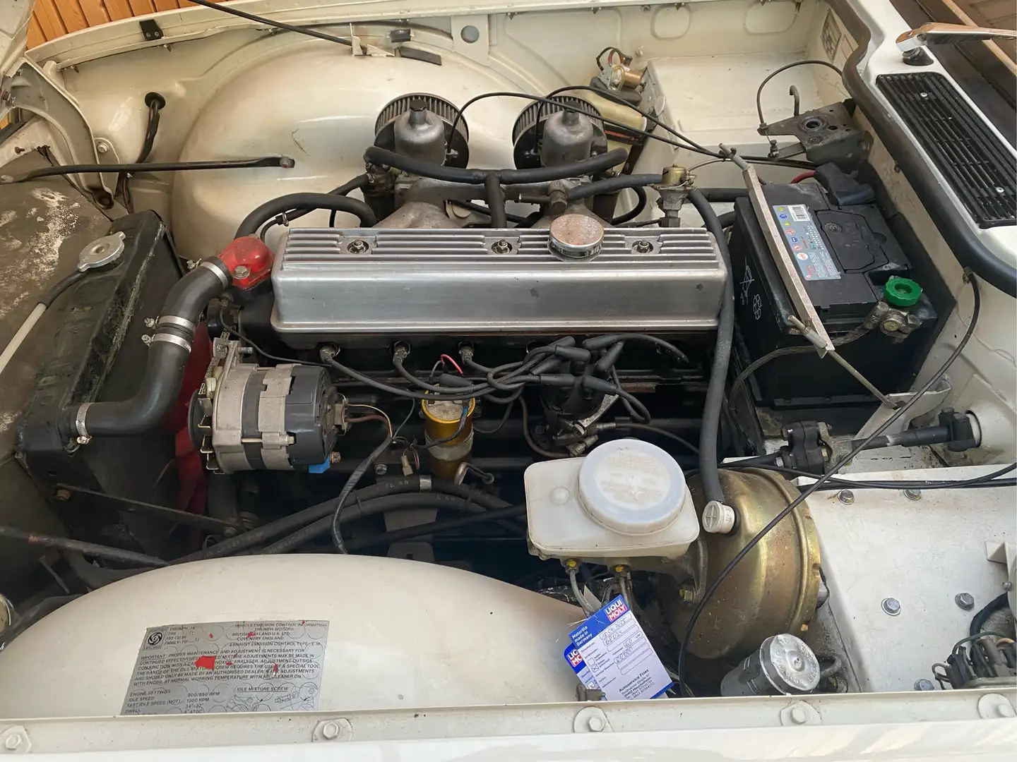 Triumph TR6 Overdrive White - 1