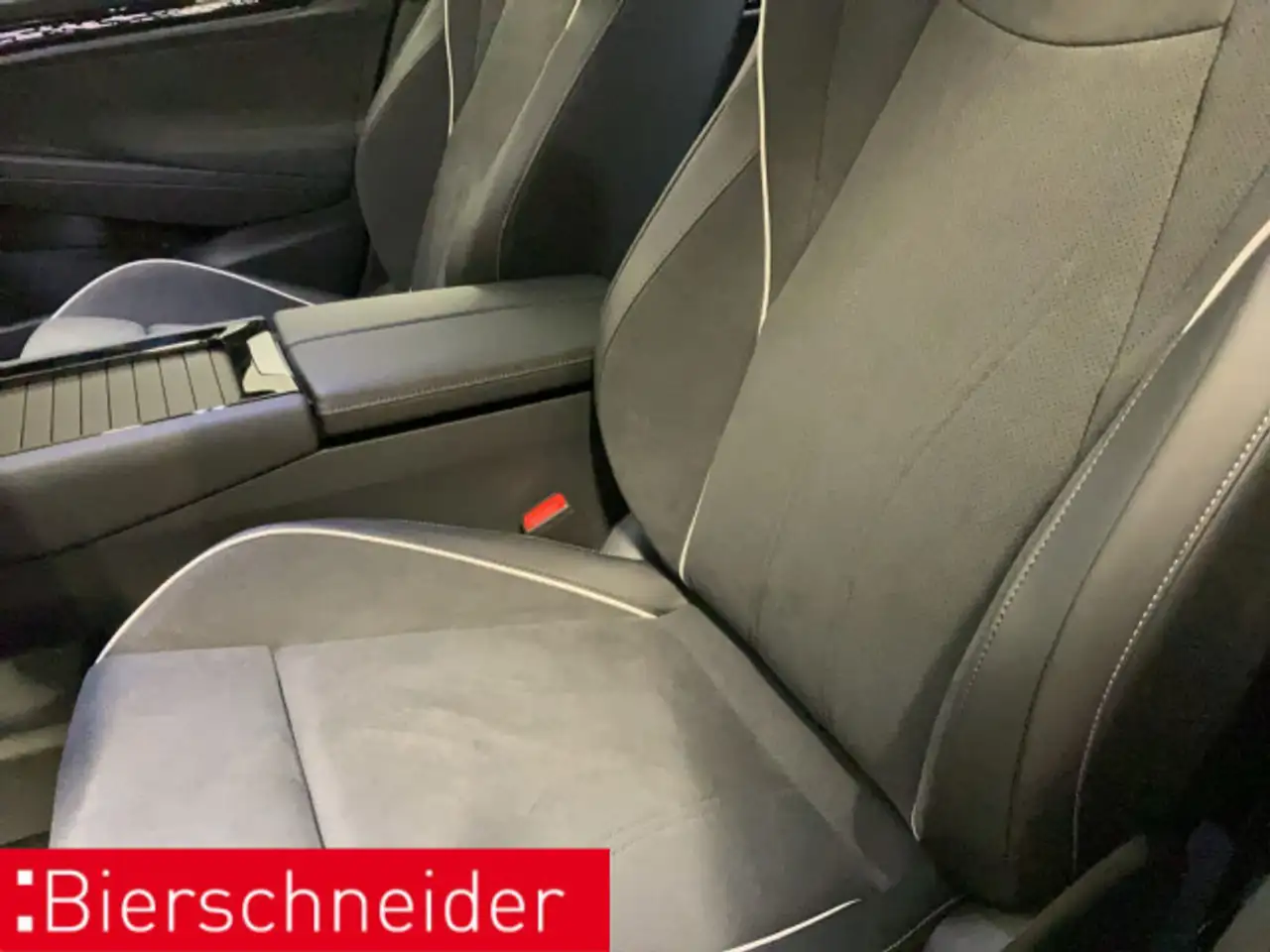 Volkswagen ID.7 Pro Black Style 20 AHK PANO NAVI WÄP 11