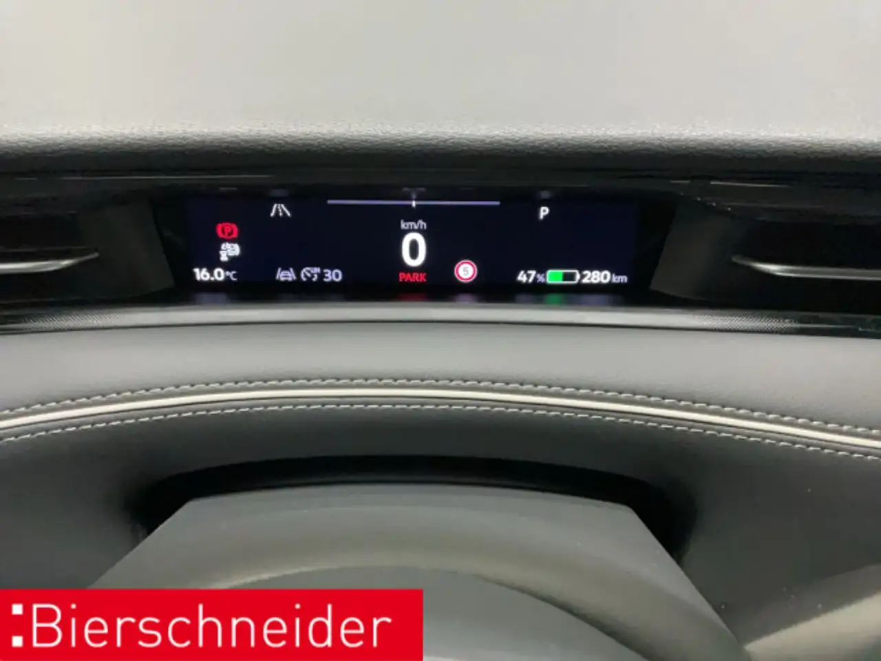 Volkswagen ID.7 Pro Black Style 20 AHK PANO NAVI WÄP 15