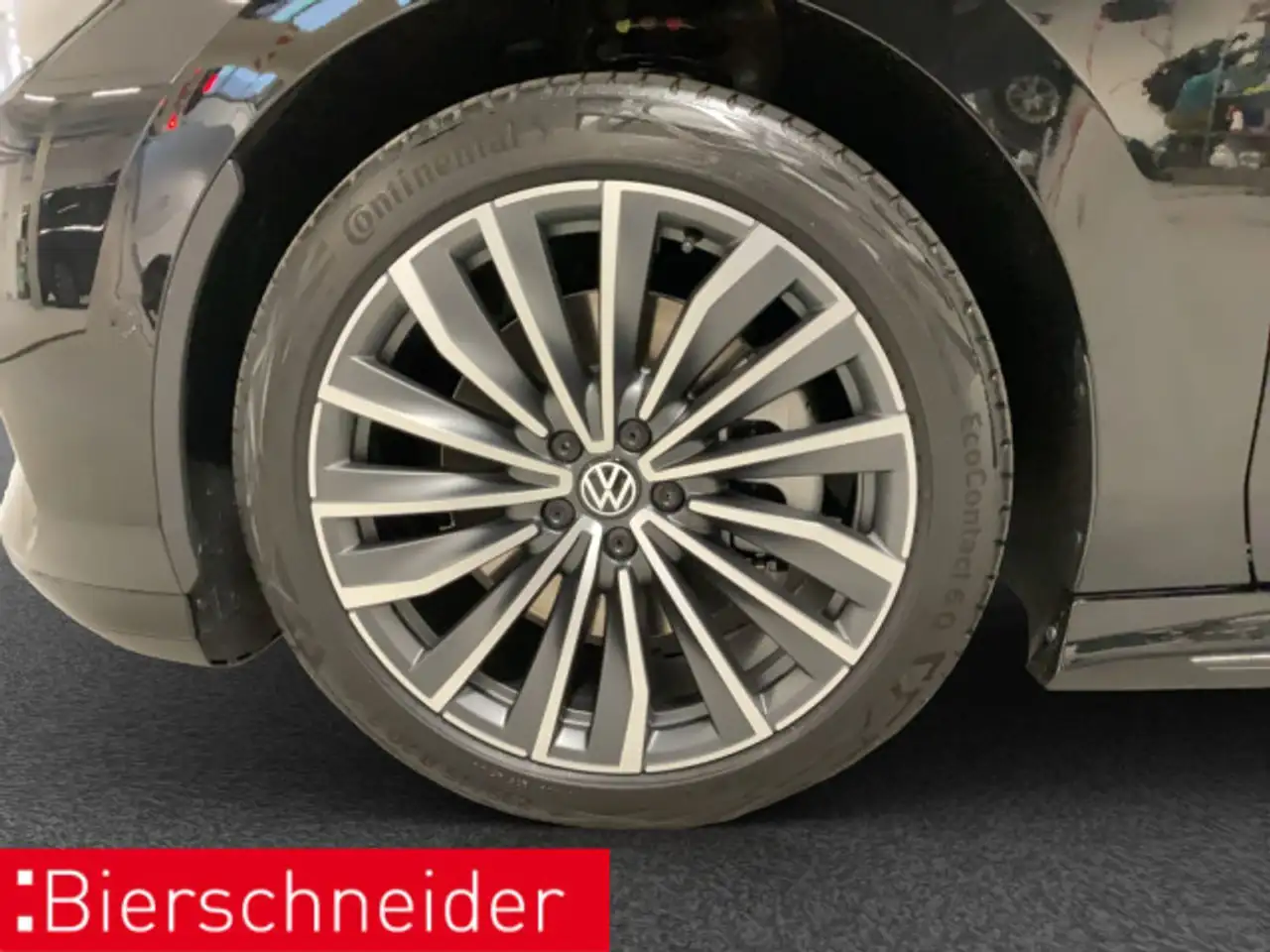 Volkswagen ID.7 Pro Black Style 20 AHK PANO NAVI WÄP 9