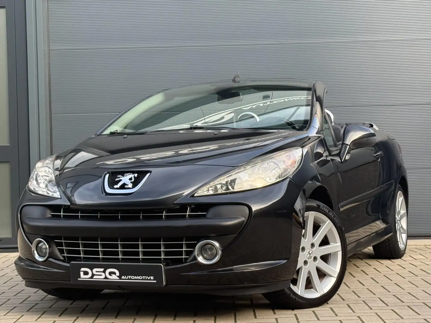 Peugeot 207 CC 1.6 VTi Roland Garros Zwart - 1