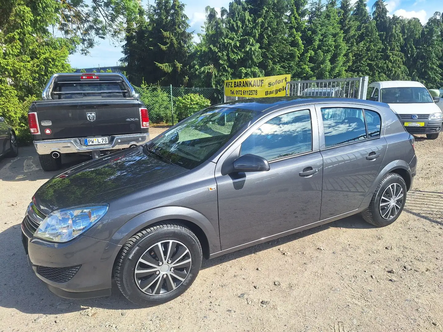 Opel Astra 1.6 Ecotec Edition 85kW deut. H. Tüv neu!! Grau - 2