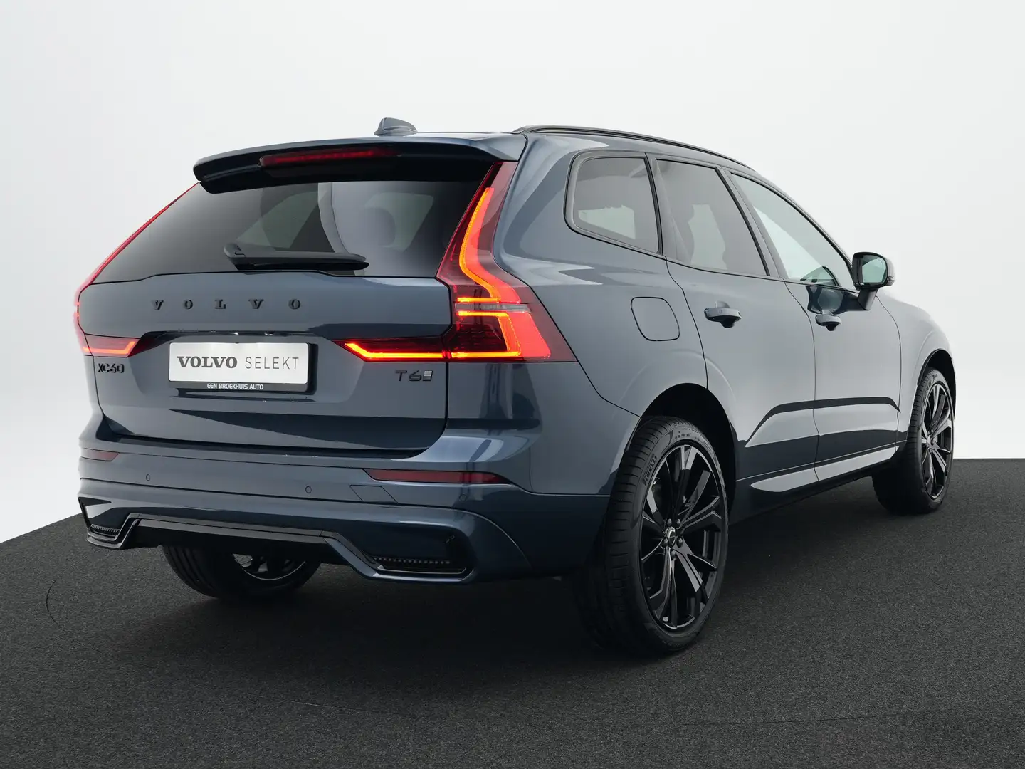 Volvo XC60 T6 Plus Black Edition Recharge AWD | Facelift | Pa Azul - 2