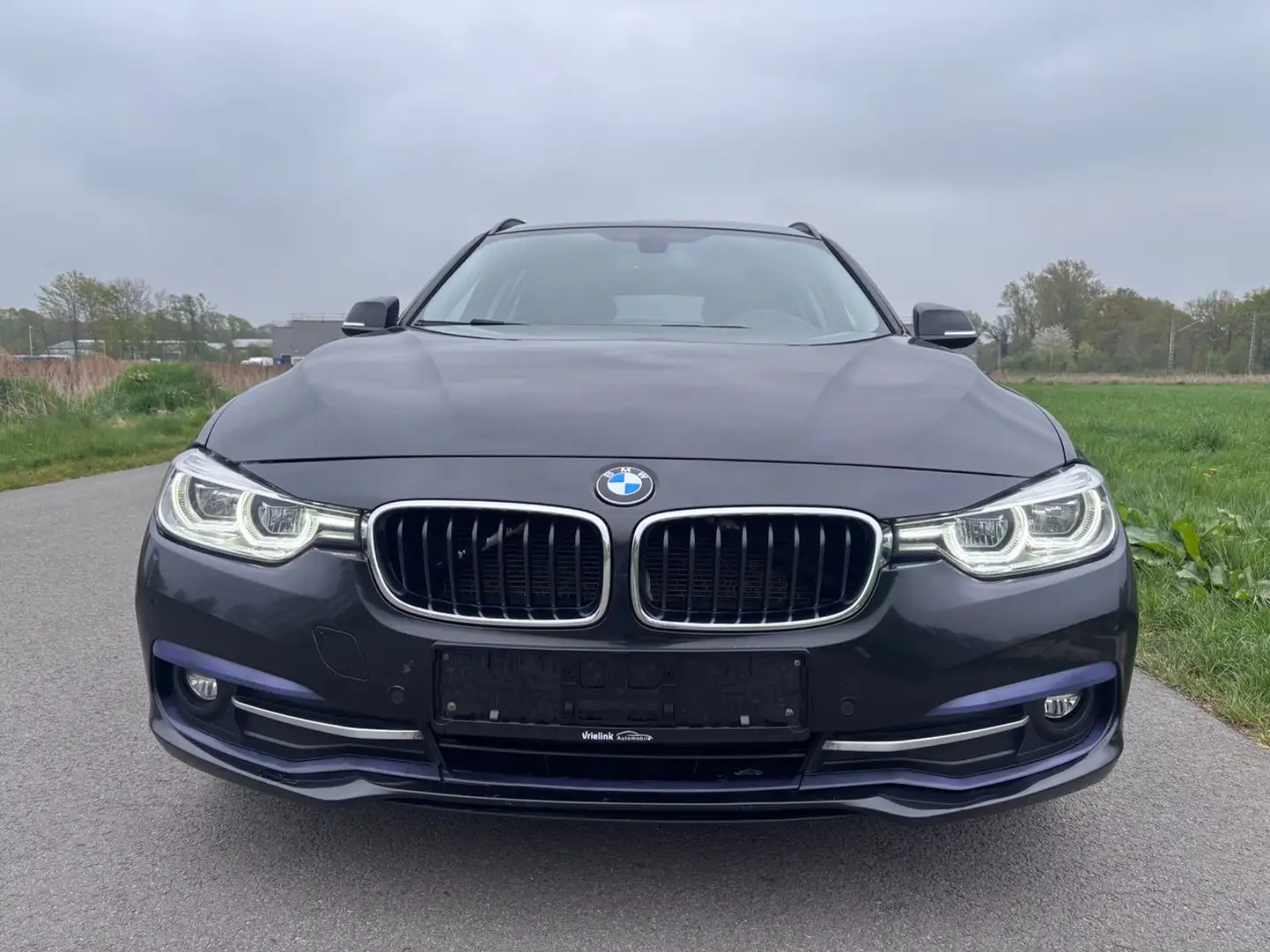 BMW 320 da Touring Sport 190 ps Leder-Navi-Full-Led Zwart - 2
