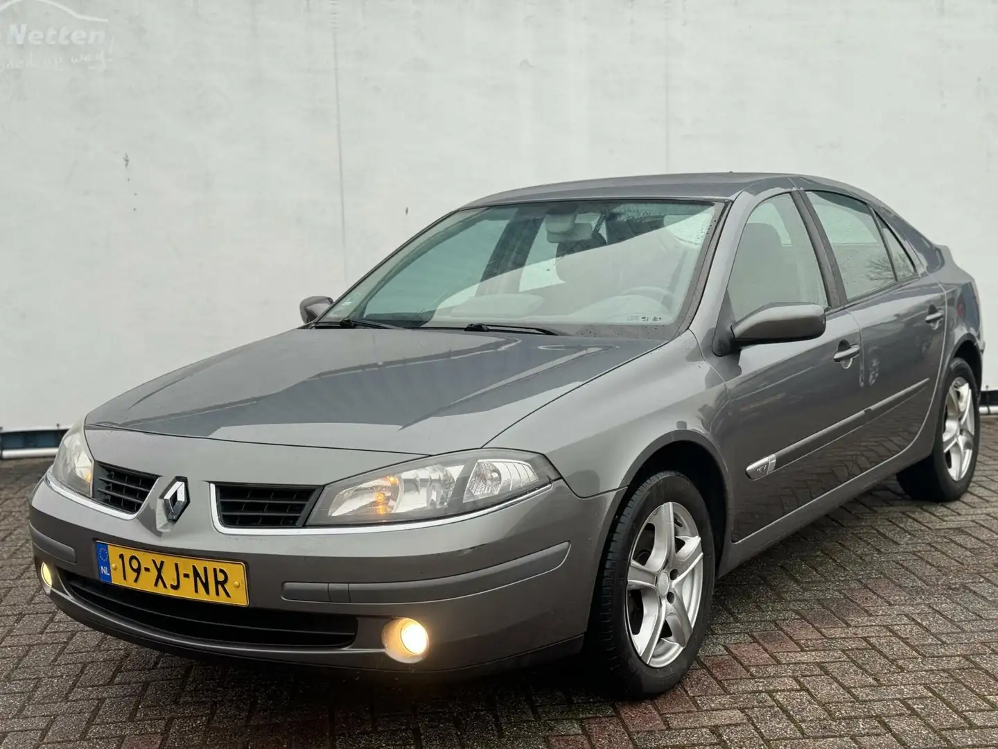 Renault Laguna 1.6-16V 112pk, Clima, Gr.Navi,Lmv,Tech Line Grijs - 2