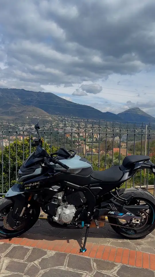 Cfmoto 675 NK