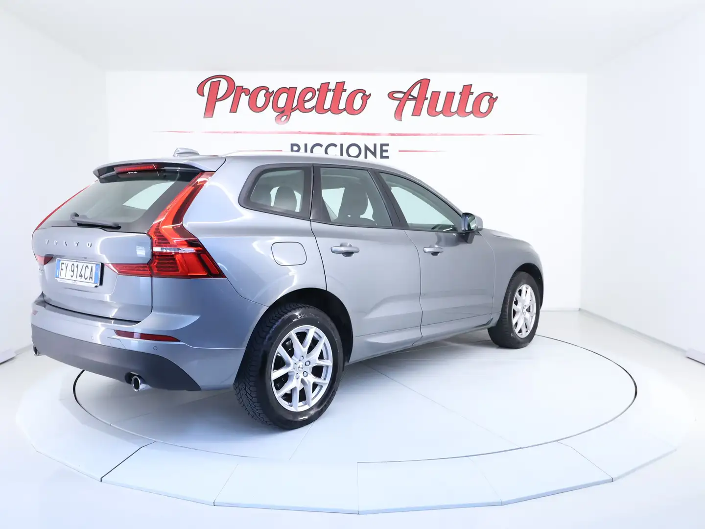 Volvo XC60 XC60 2.0 b4 Momentum awd auto LED TAGLIANDI VOLVO Grigio - 2
