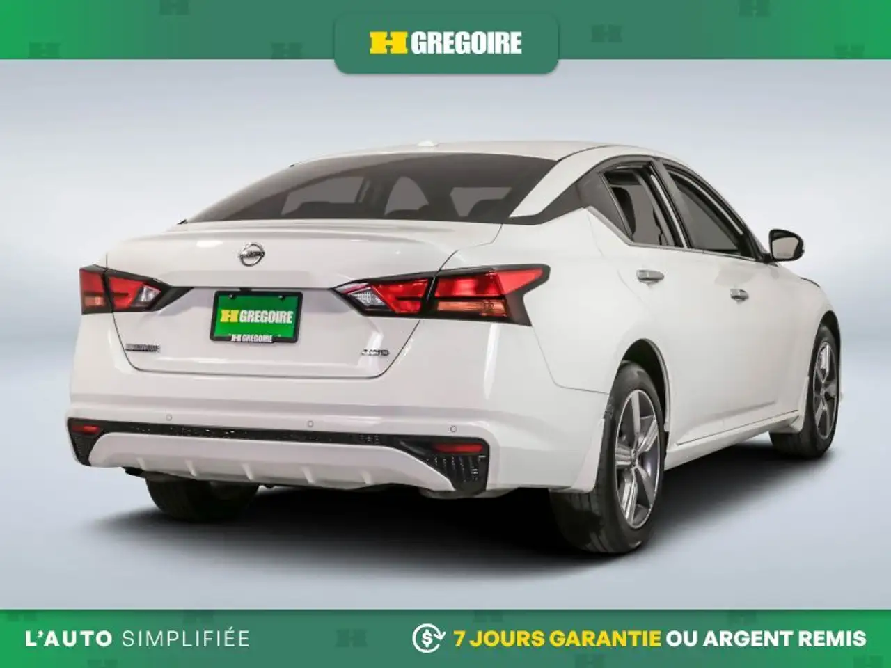 Nissan Altima снимка Nissan Altima