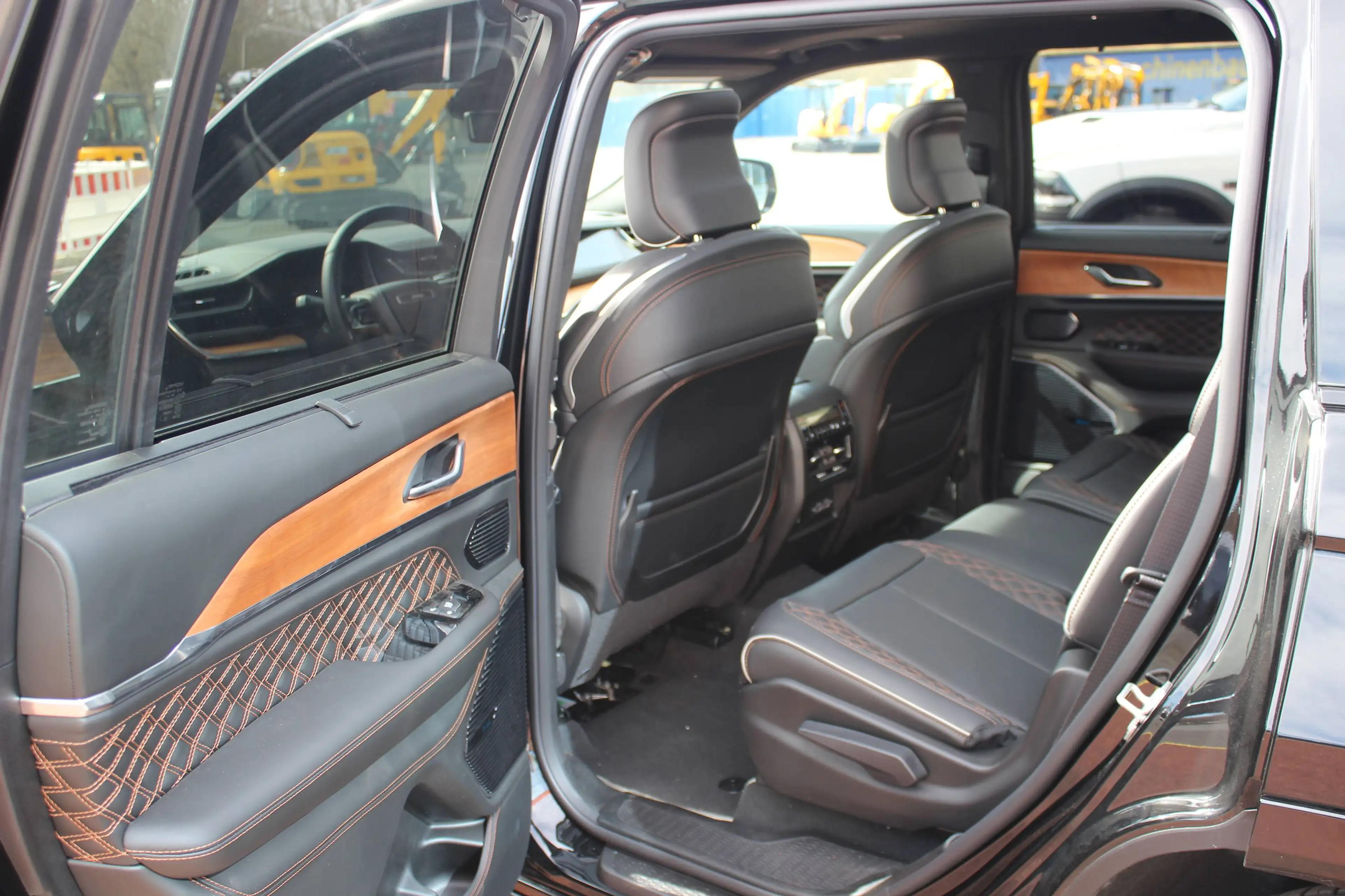 Jeep Grand Cherokee Grand Cherokee, 7 Sitze, Langversion,  V8 5.7l — photo 11