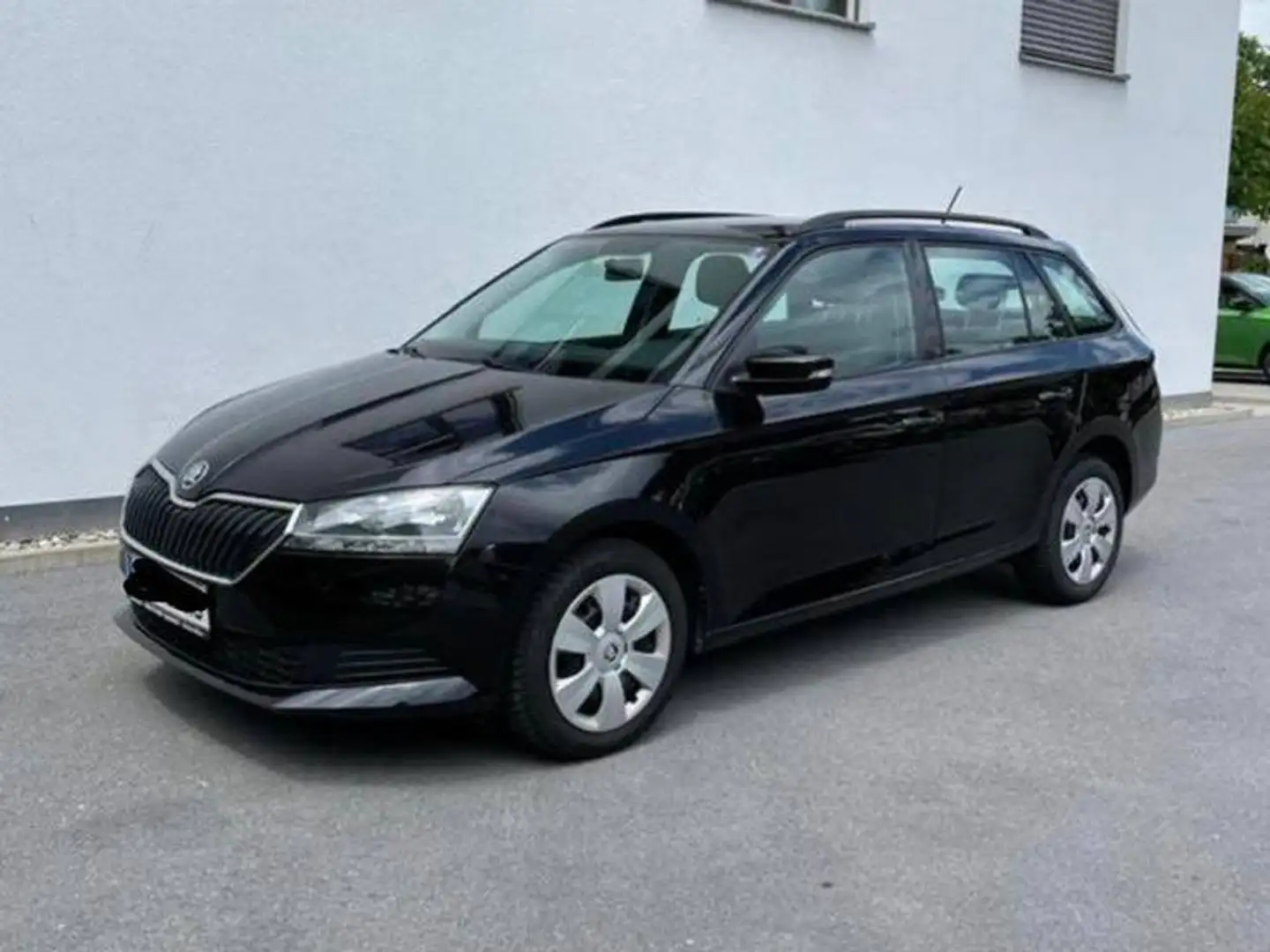 Skoda Fabia Fabia Combi Active 1,0 Active Schwarz - 1