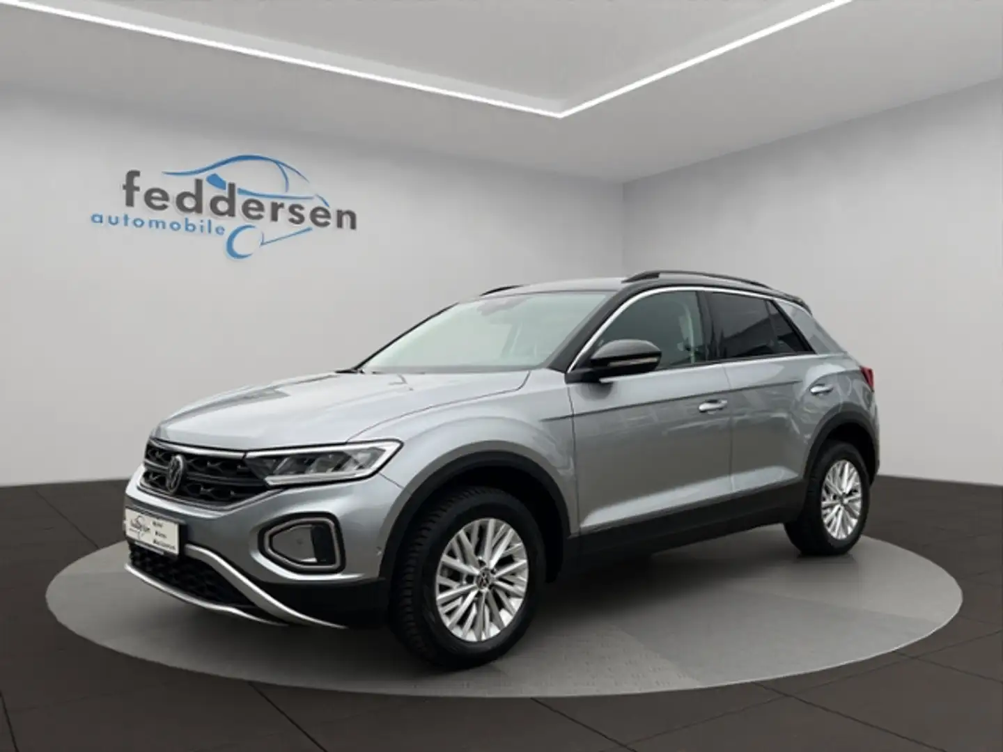 Volkswagen T-Roc Life 1.5 TSI AHK Navi LED DAB+ Sitzheizung Schwarz - 2