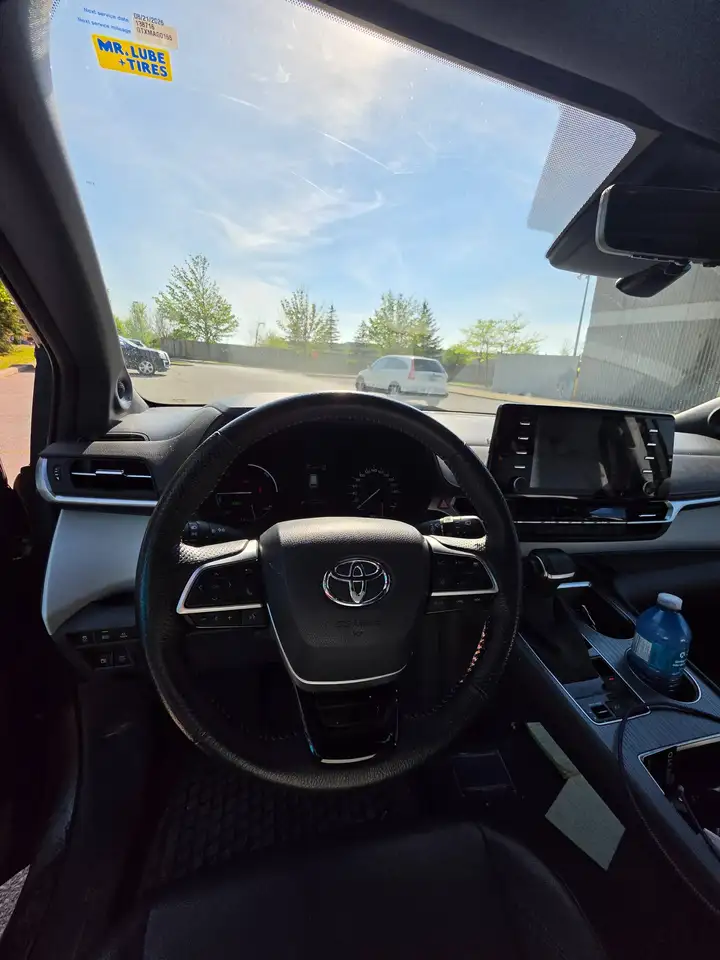 Toyota Sienna снимка Toyota Sienna
