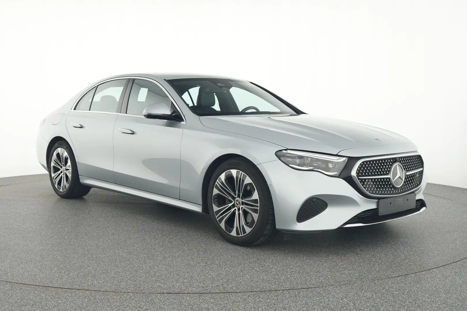 Mercedes-Benz E 200 Argintiu - 2